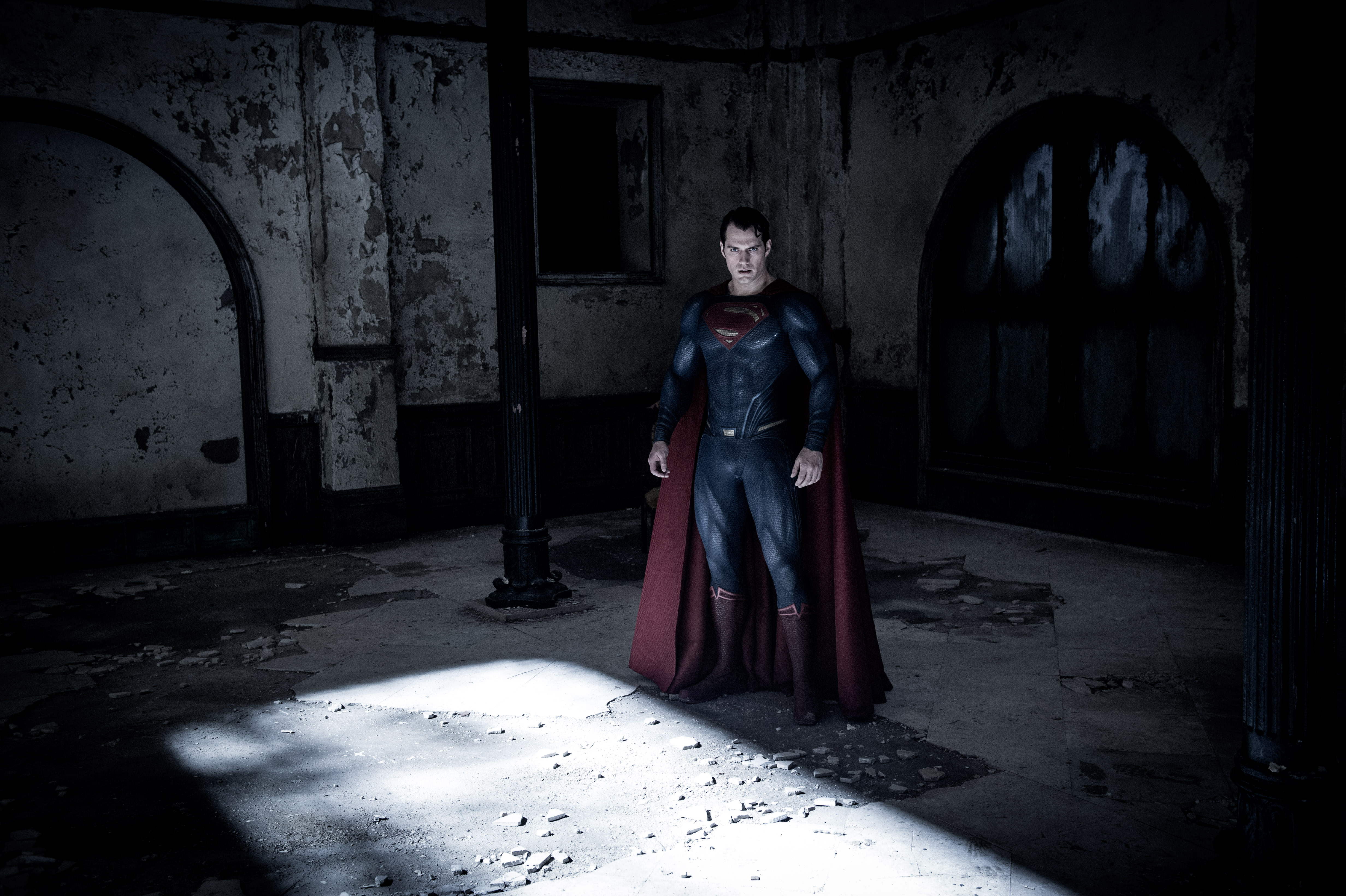 377209 Bild herunterladen filme, batman v superman: dawn of justice, henry cavill, übermensch - Hintergrundbilder und Bildschirmschoner kostenlos