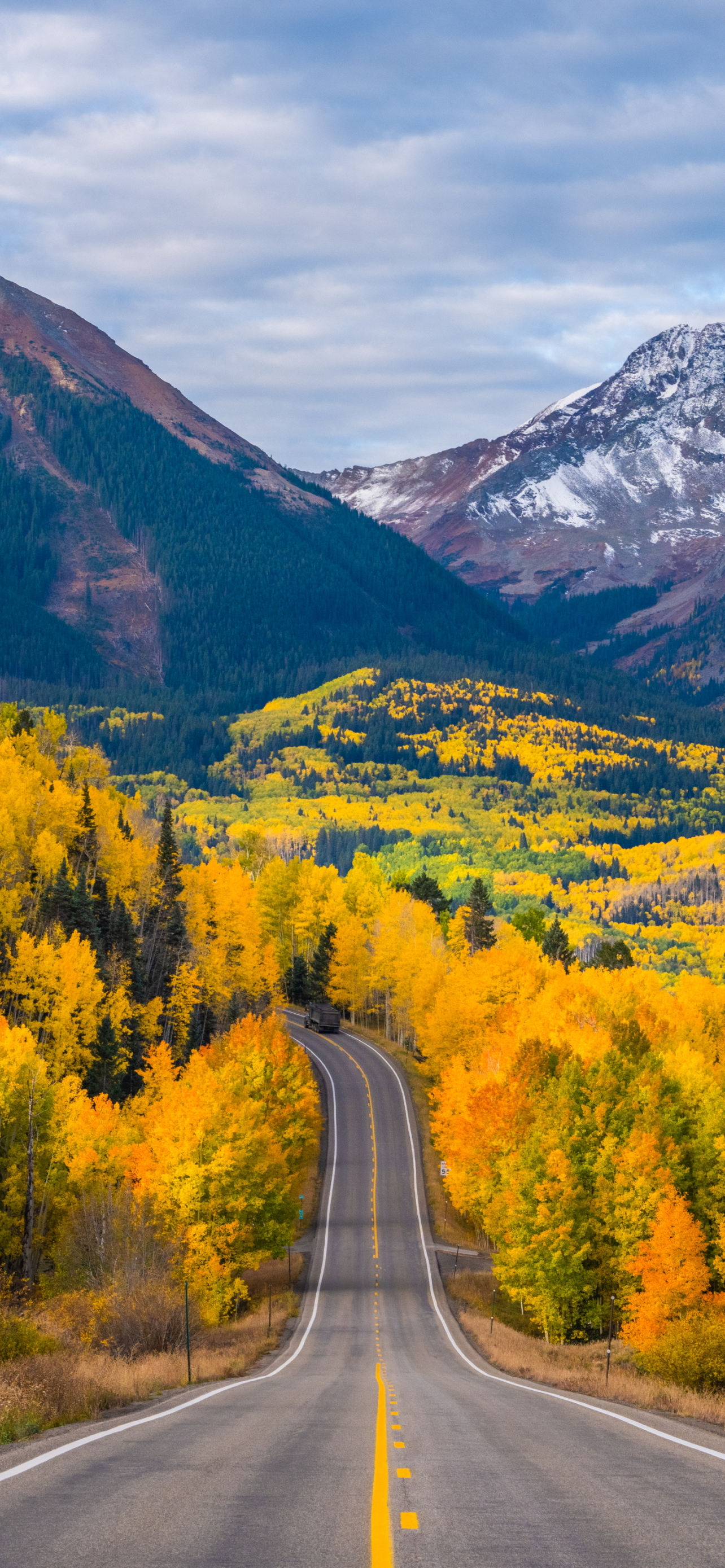 Handy-Wallpaper Landschaft, Herbst, Berg, Straße, Gebirge, Menschengemacht kostenlos herunterladen.