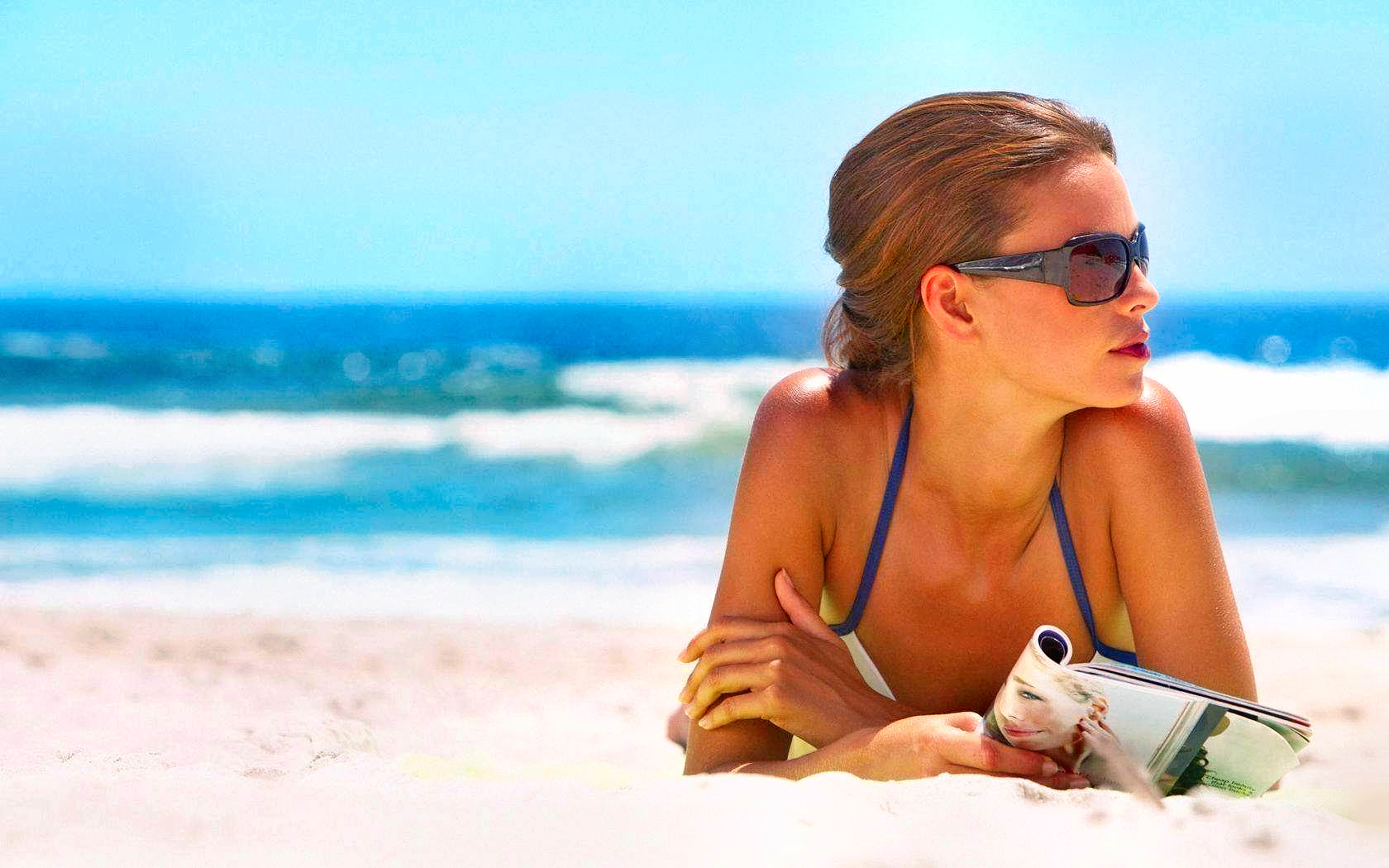 Download mobile wallpaper Sea, Beach, Sand, Beautiful, Wave, Model, Women, Bikini for free.