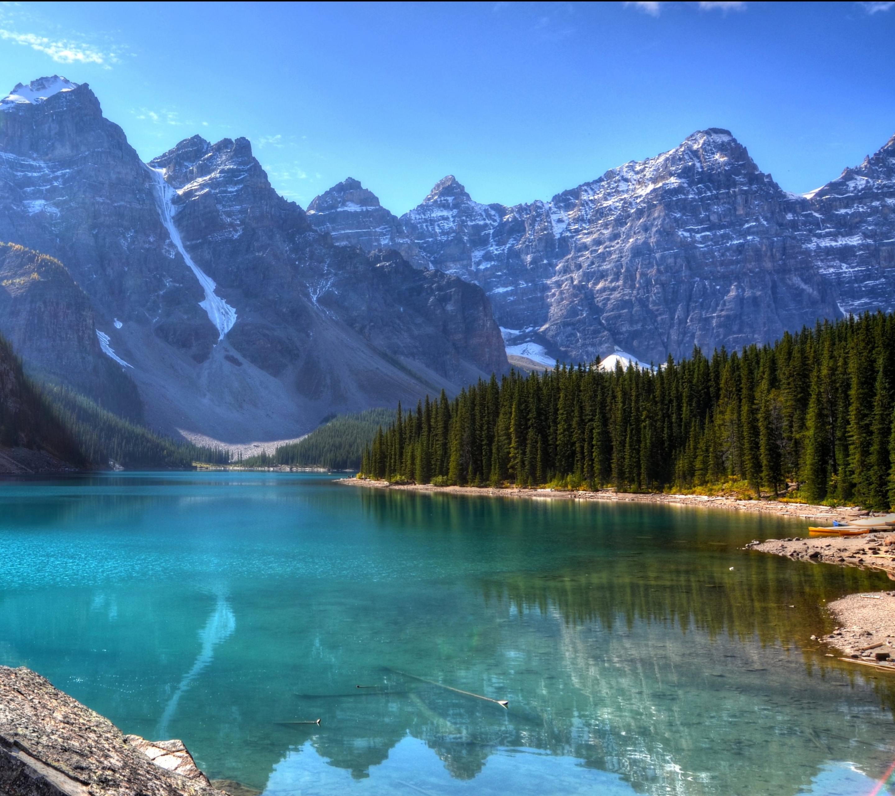 Download mobile wallpaper Lakes, Mountain, Lake, Reflection, Canada, Earth, Cliff, Alberta, Moraine Lake, Banff National Park, Canadian Rockies for free.