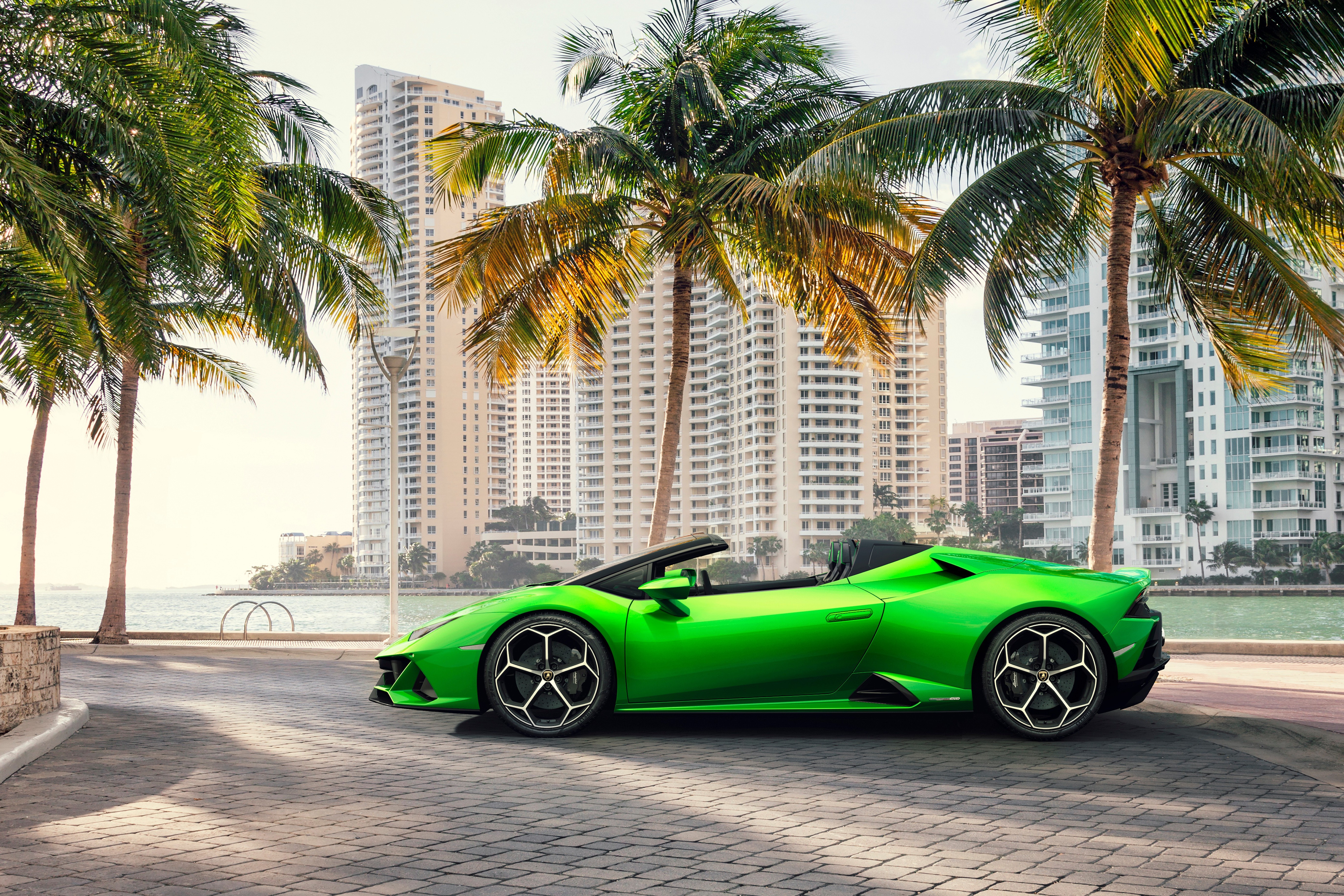 Download mobile wallpaper Lamborghini, Car, Supercar, Vehicles, Green Car, Lamborghini Huracán Evo for free.