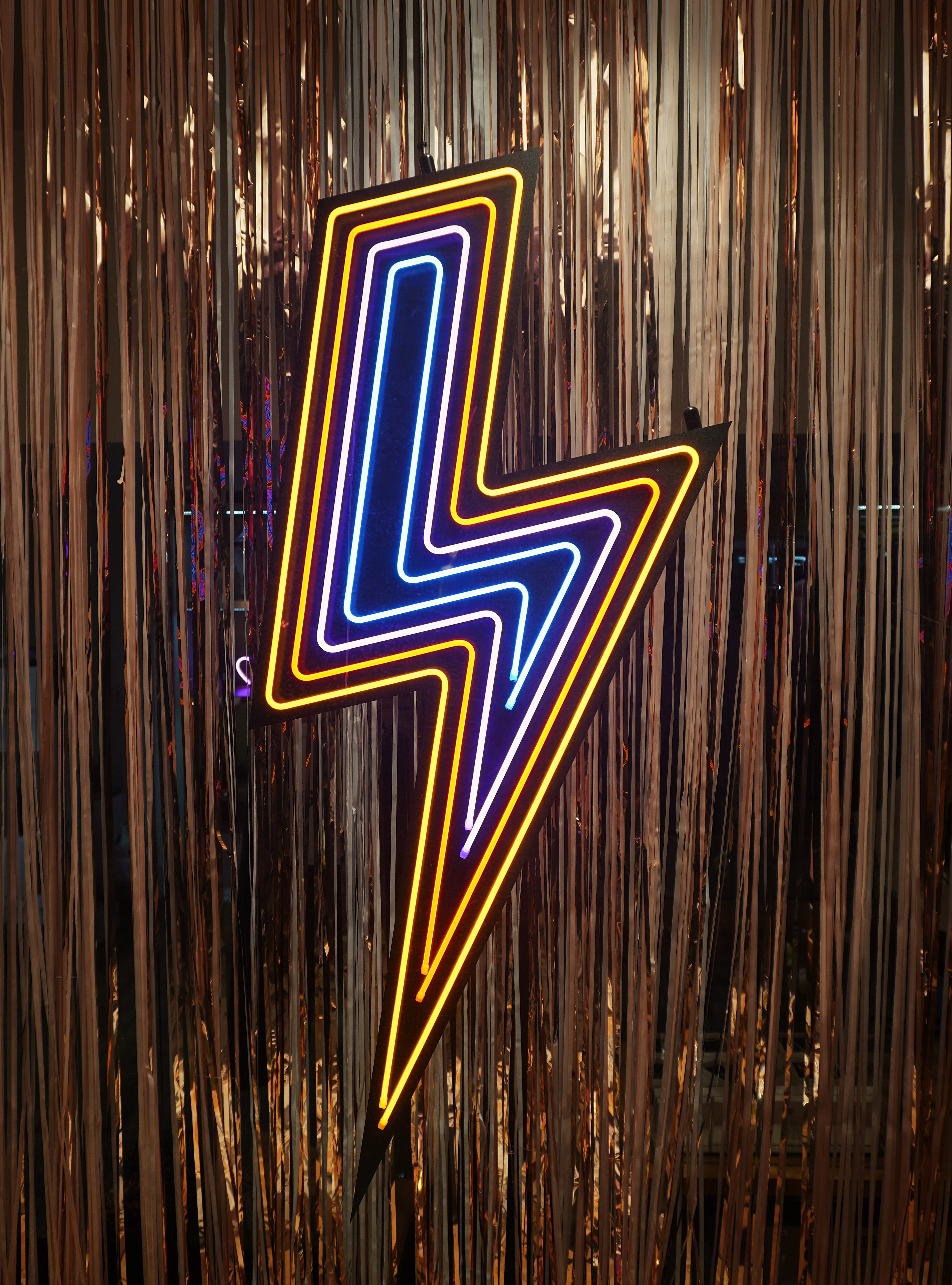 sign, lightning, neon, shine, light, miscellanea, miscellaneous, glow, signboard wallpapers for tablet