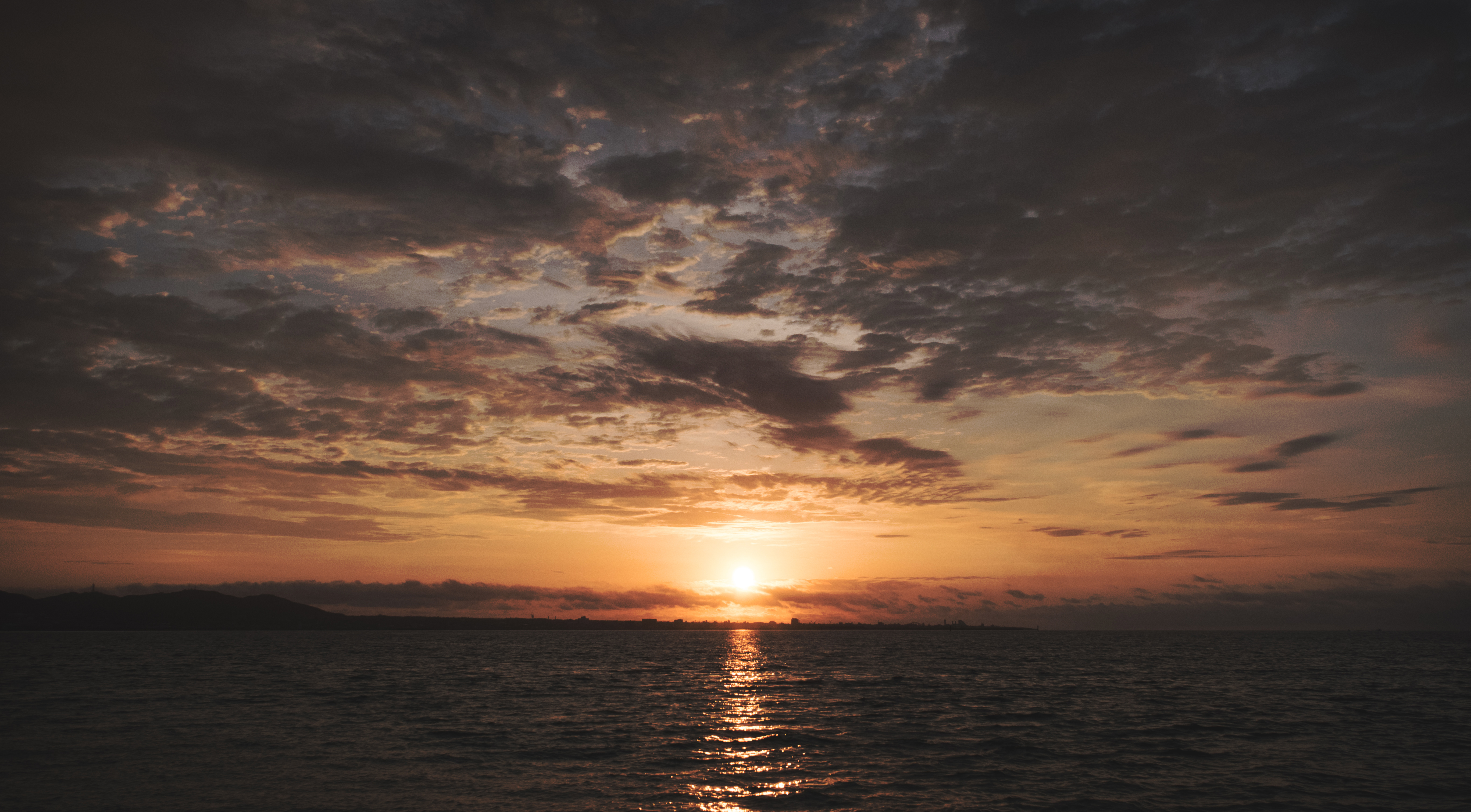 Handy-Wallpaper Sunset, Sun, Natur, Sea, Horizont kostenlos herunterladen.