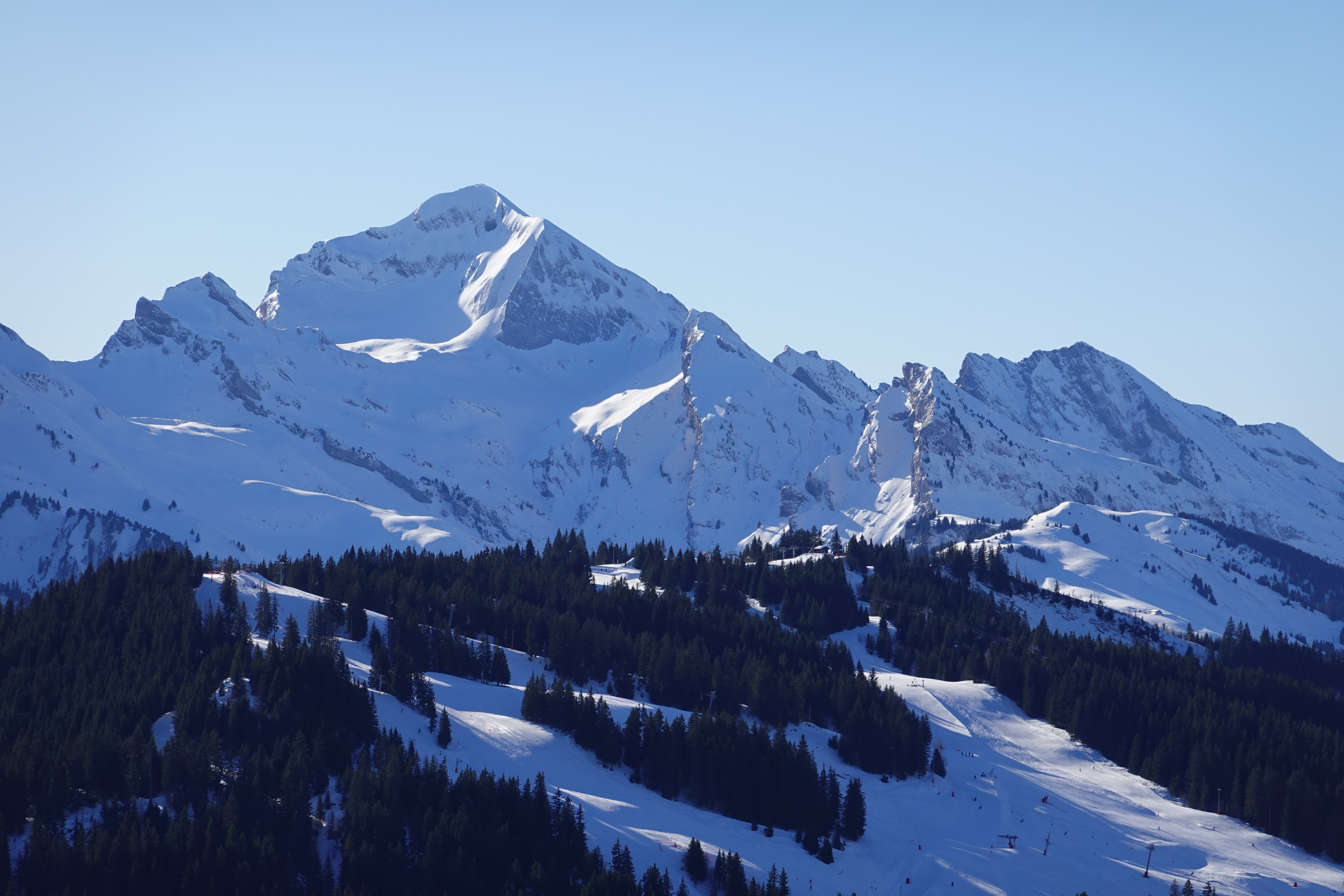 148805 descargar fondo de pantalla invierno, paisaje, naturaleza, nieve, montaña, vértice, arriba, cubierto de nieve, nevado: protectores de pantalla e imágenes gratis