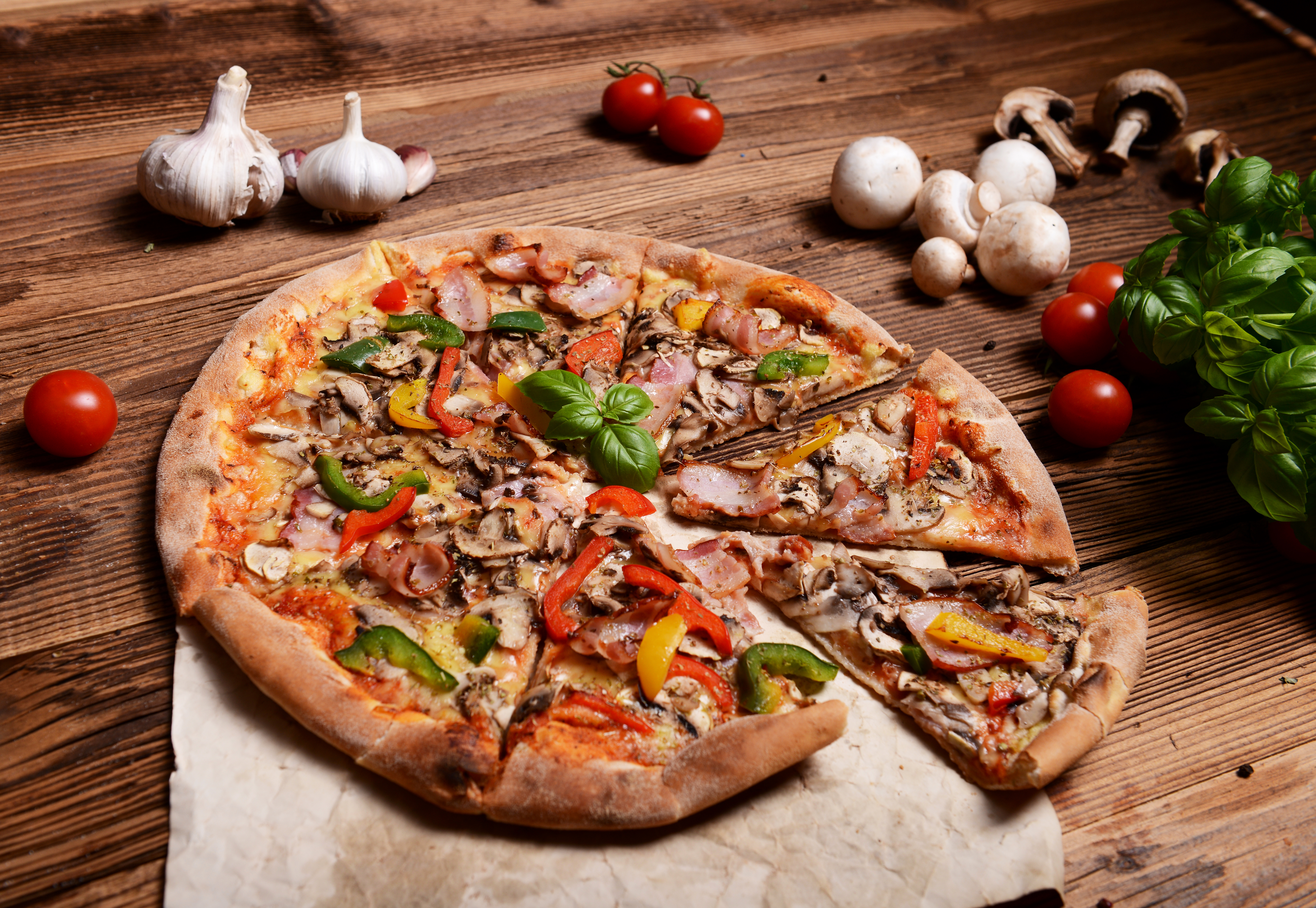 1527134壁紙のダウンロード食べ物, ピザ, ニンニク, キノコ, トマト-スクリーンセーバーと写真を無料で