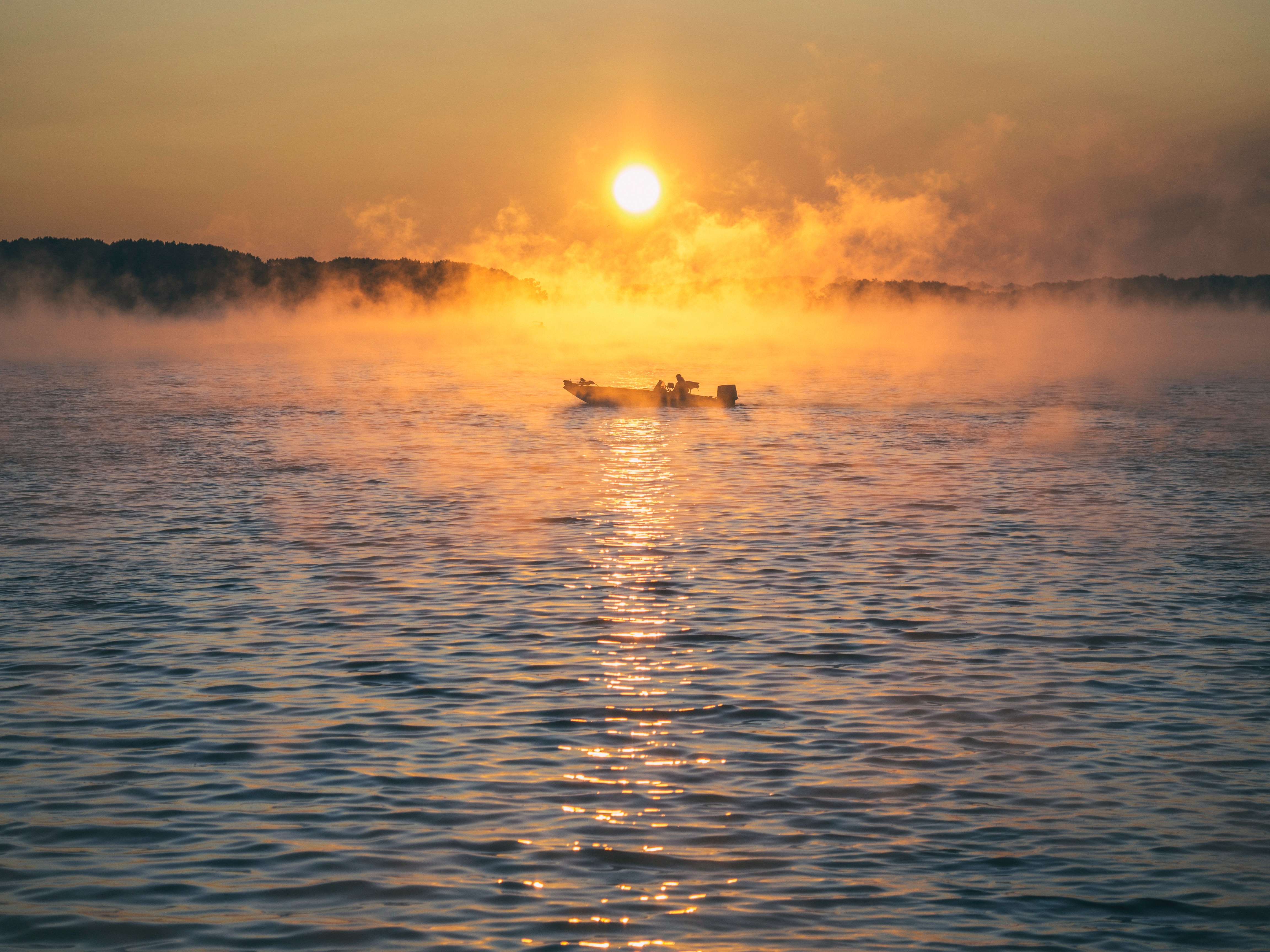 Laden Sie das Ein Boot, Boot, Nebel, Natur, Sea-Bild kostenlos auf Ihren PC-Desktop herunter