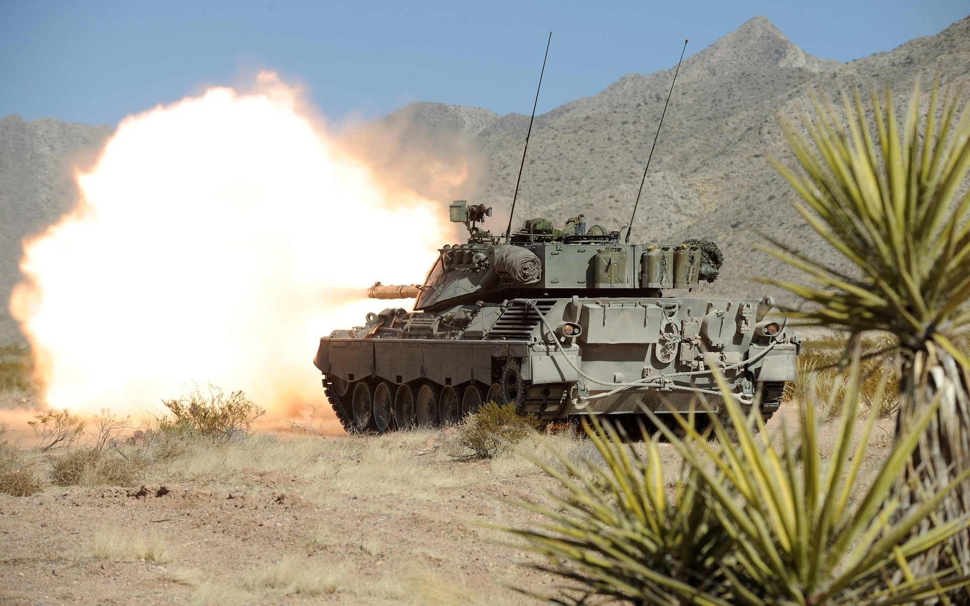 Baixe gratuitamente a imagem Militar, Tanque na área de trabalho do seu PC