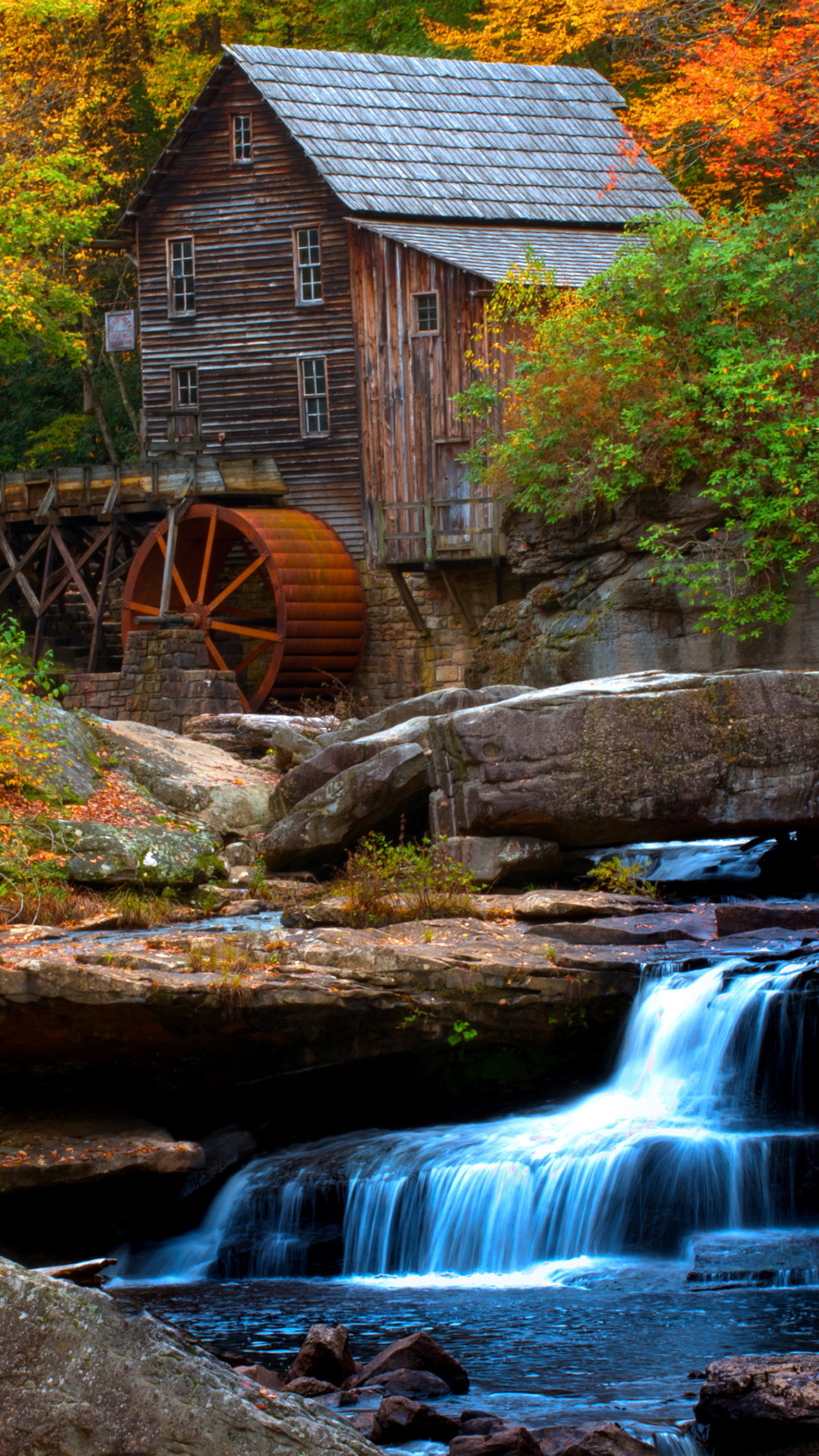 Handy-Wallpaper Herbst, Wasserfall, Wald, Baum, Menschengemacht, Wassermühle kostenlos herunterladen.