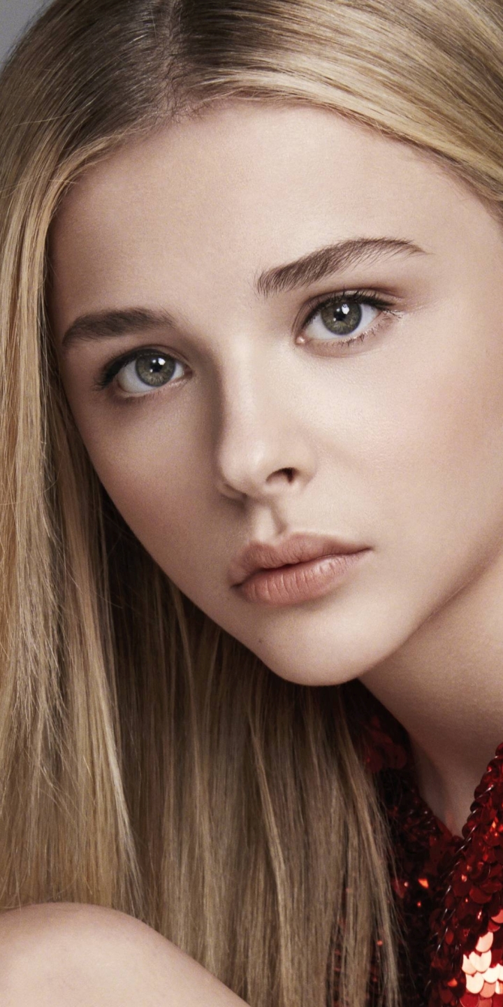 Descarga gratuita de fondo de pantalla para móvil de Rubio, Cara, Americano, Celebridades, Actriz, Rubia, Chloe Grace Moretz.