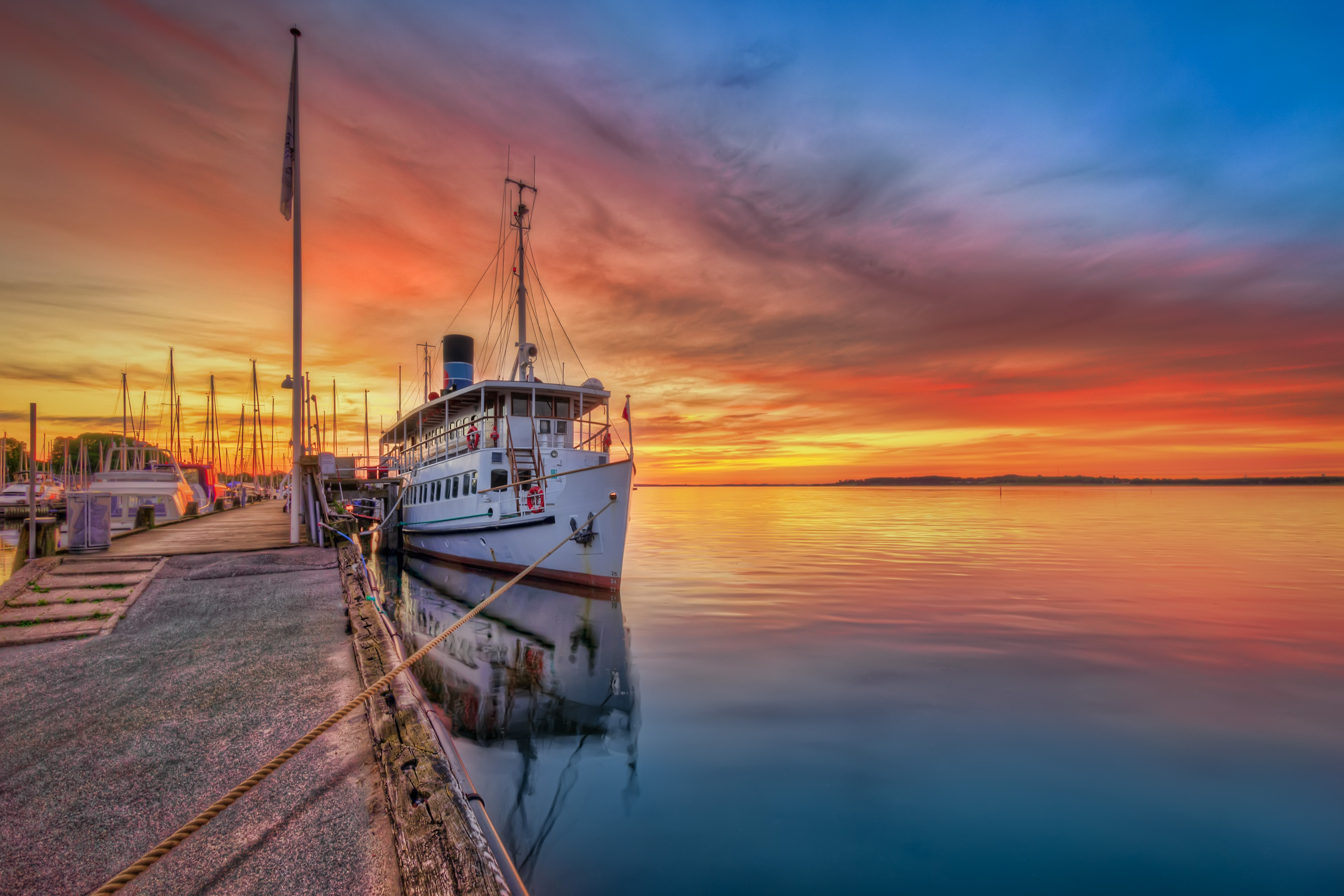 Free download wallpaper Sunset, Sky, Sea, Evening, Ship, Norway, Harbor, Man Made on your PC desktop