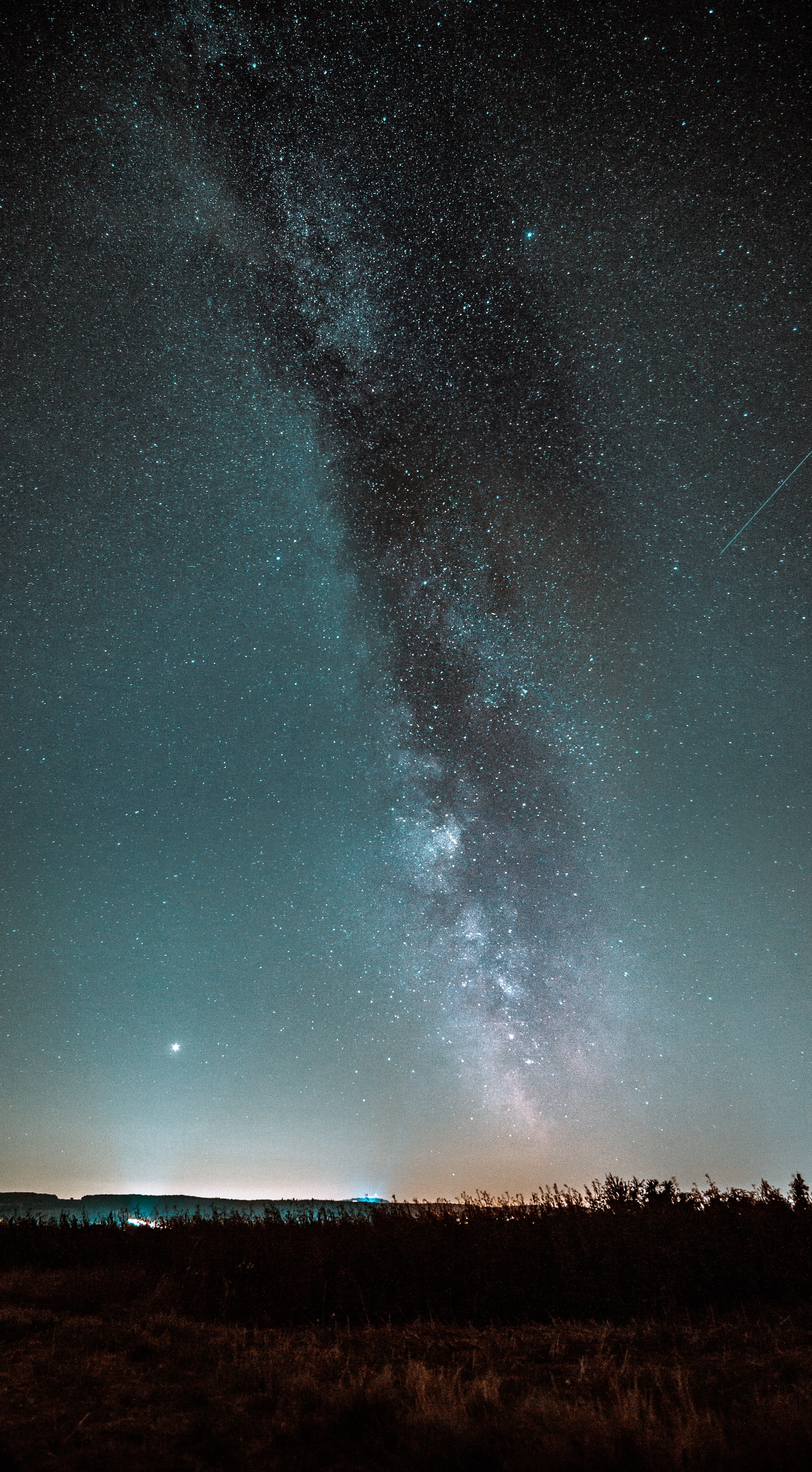 Download mobile wallpaper Horizon, Stars, Starry Sky, Nature, Night, Milky Way for free.