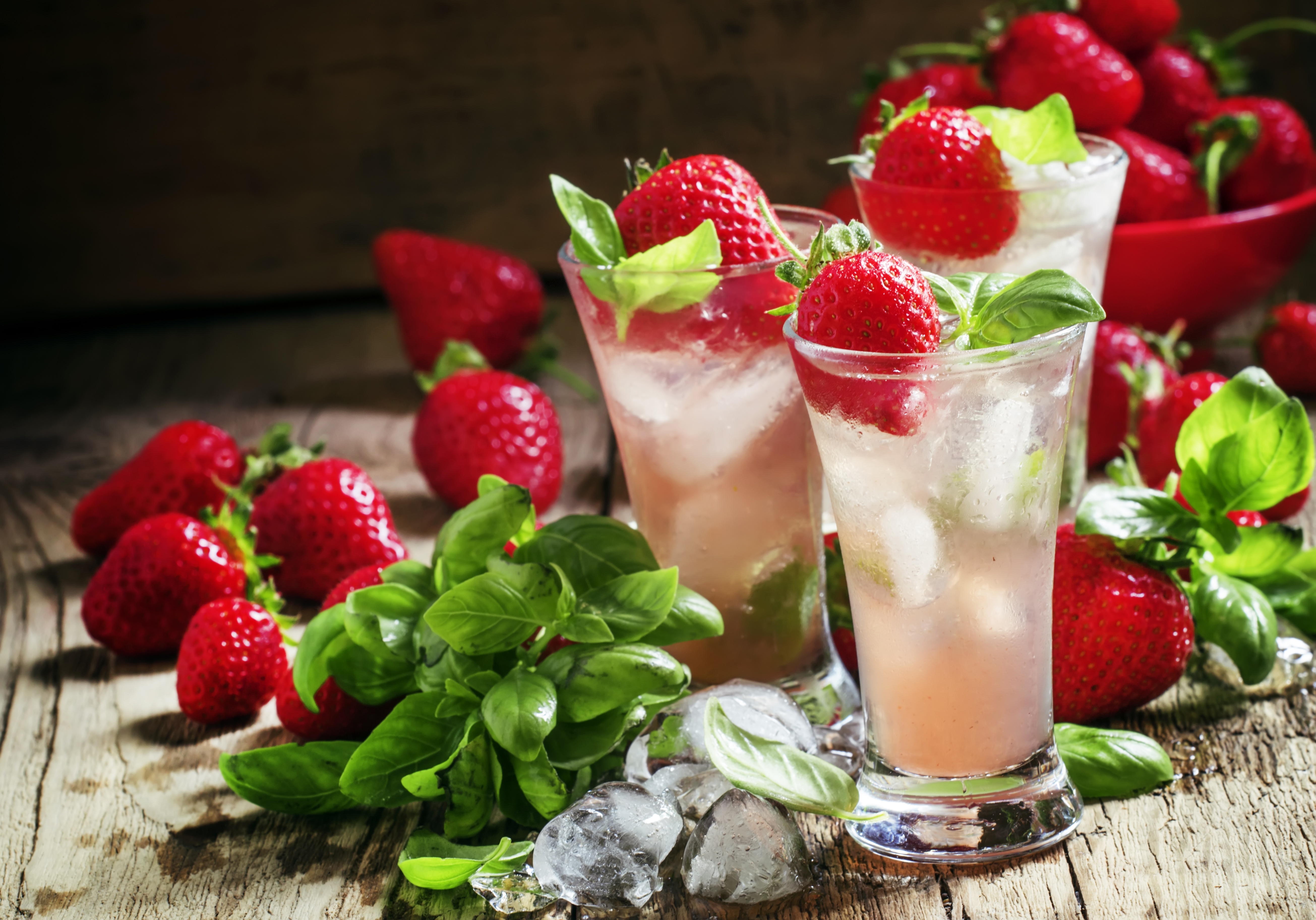 Laden Sie das Erdbeere, Glas, Frucht, Nahrungsmittel, Stillleben, Getränk, Eiswürfel-Bild kostenlos auf Ihren PC-Desktop herunter