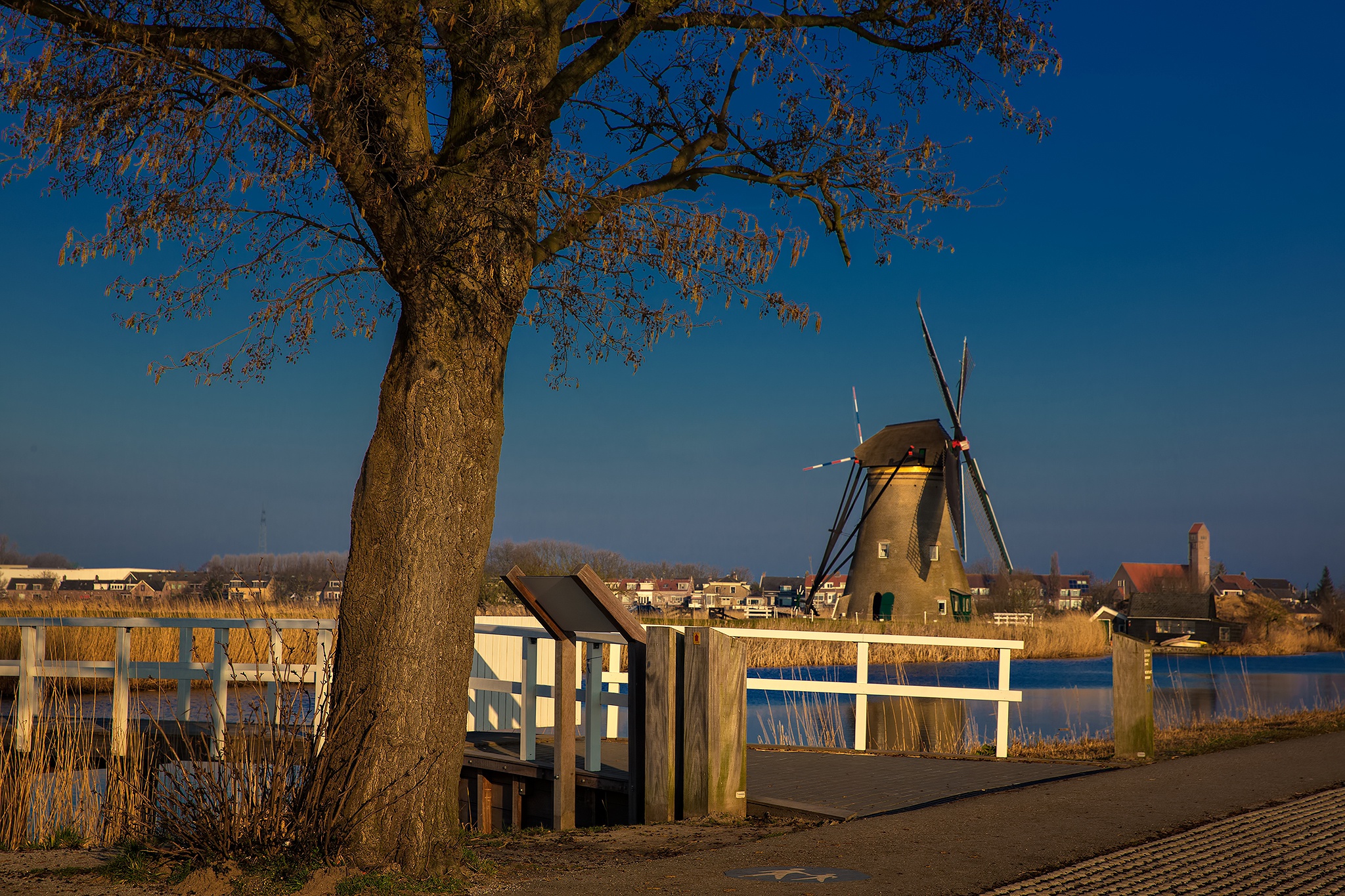 Download mobile wallpaper Netherlands, Windmill, Man Made, Kinderdijk for free.