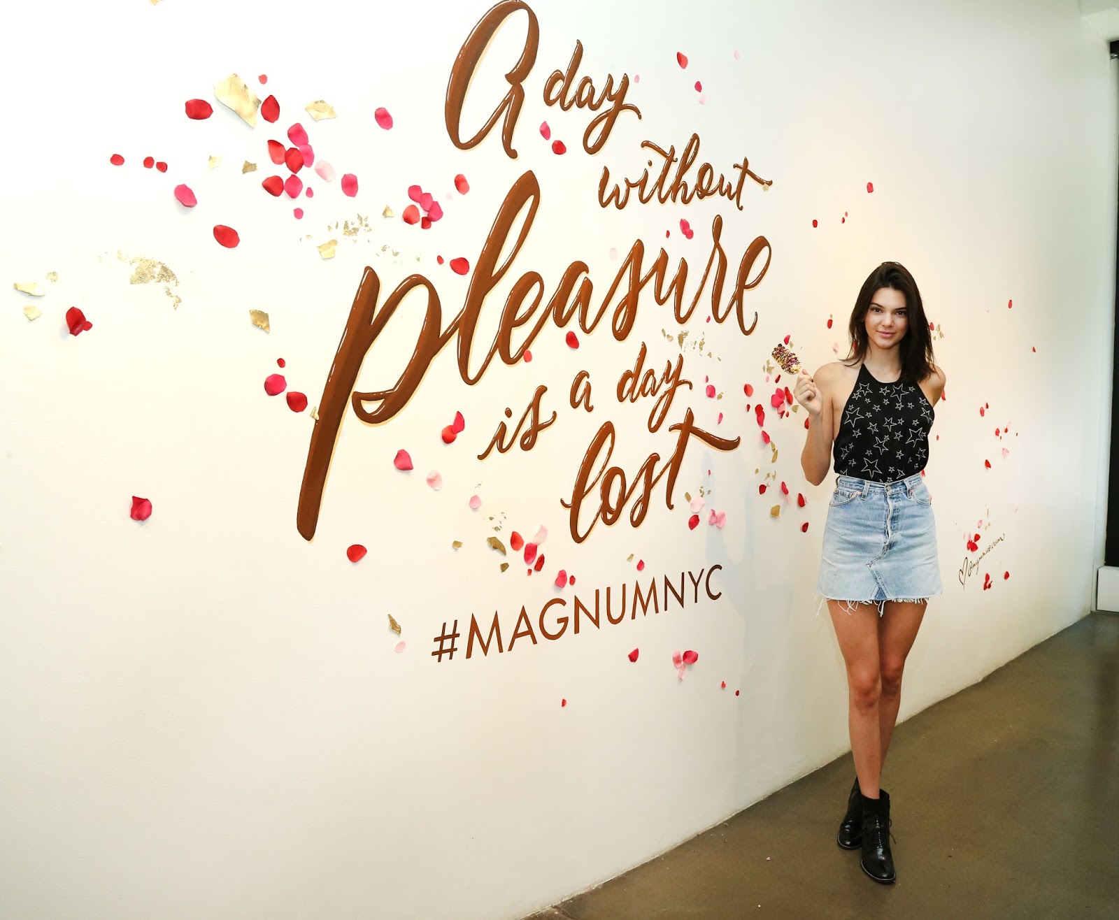 Handy-Wallpaper Modell, Berühmtheiten, Kendall Jenner kostenlos herunterladen.