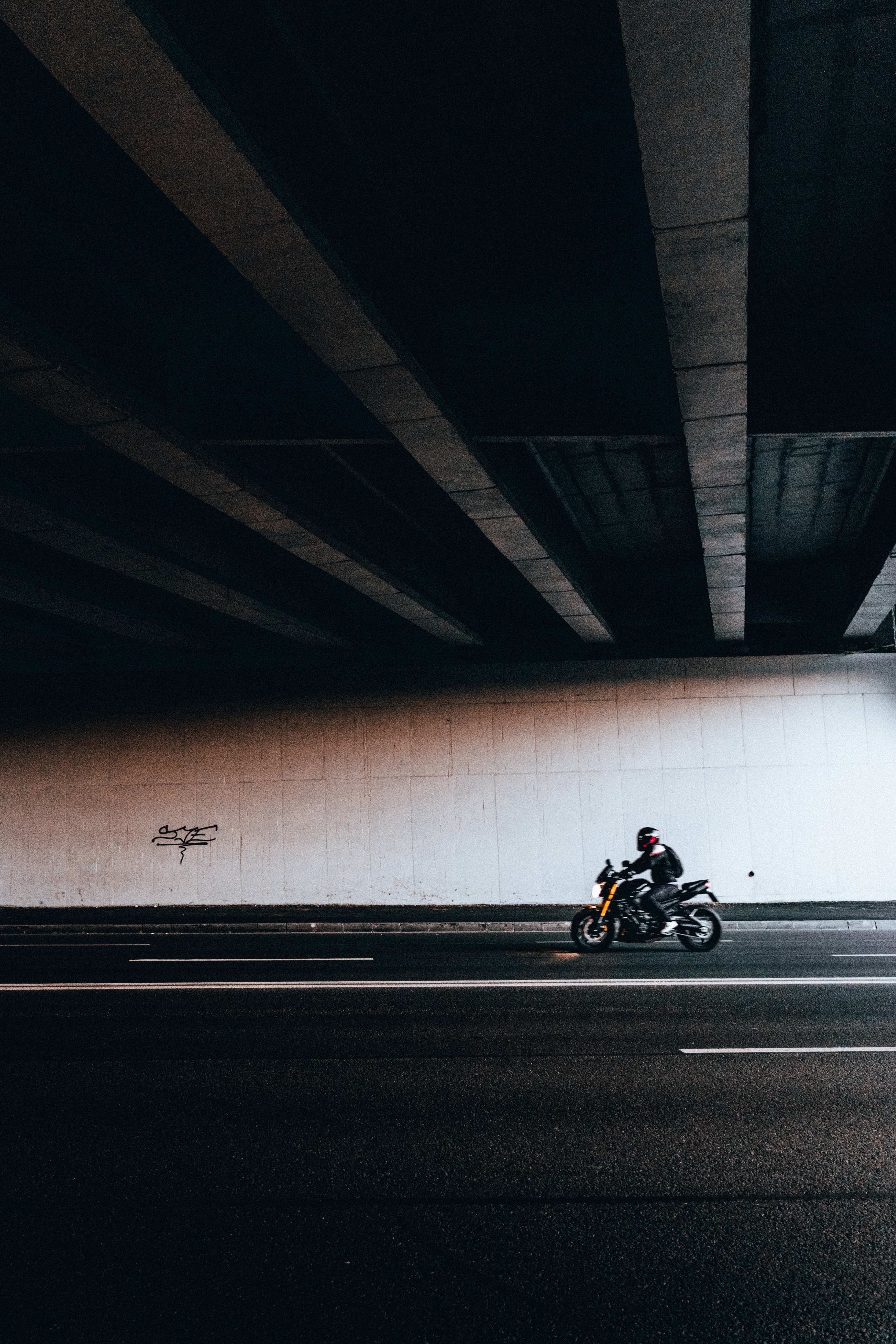 92388 télécharger le fond d'écran moto, route, motocycliste, la vitesse, vitesse, motocyclette, bicyclette, vélo - économiseurs d'écran et images gratuitement