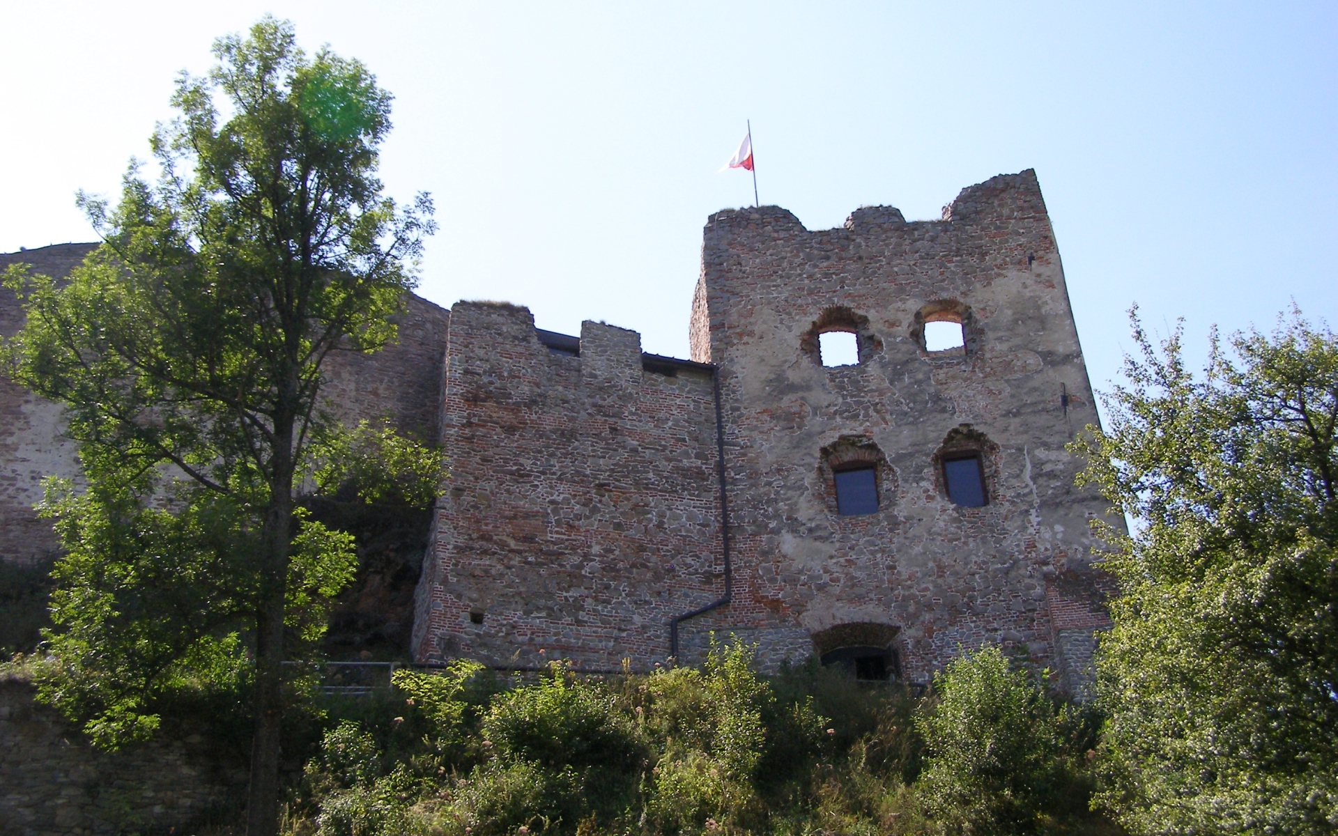 1484284 скачать картинку сделано человеком, чорштынский замок - обои и заставки бесплатно