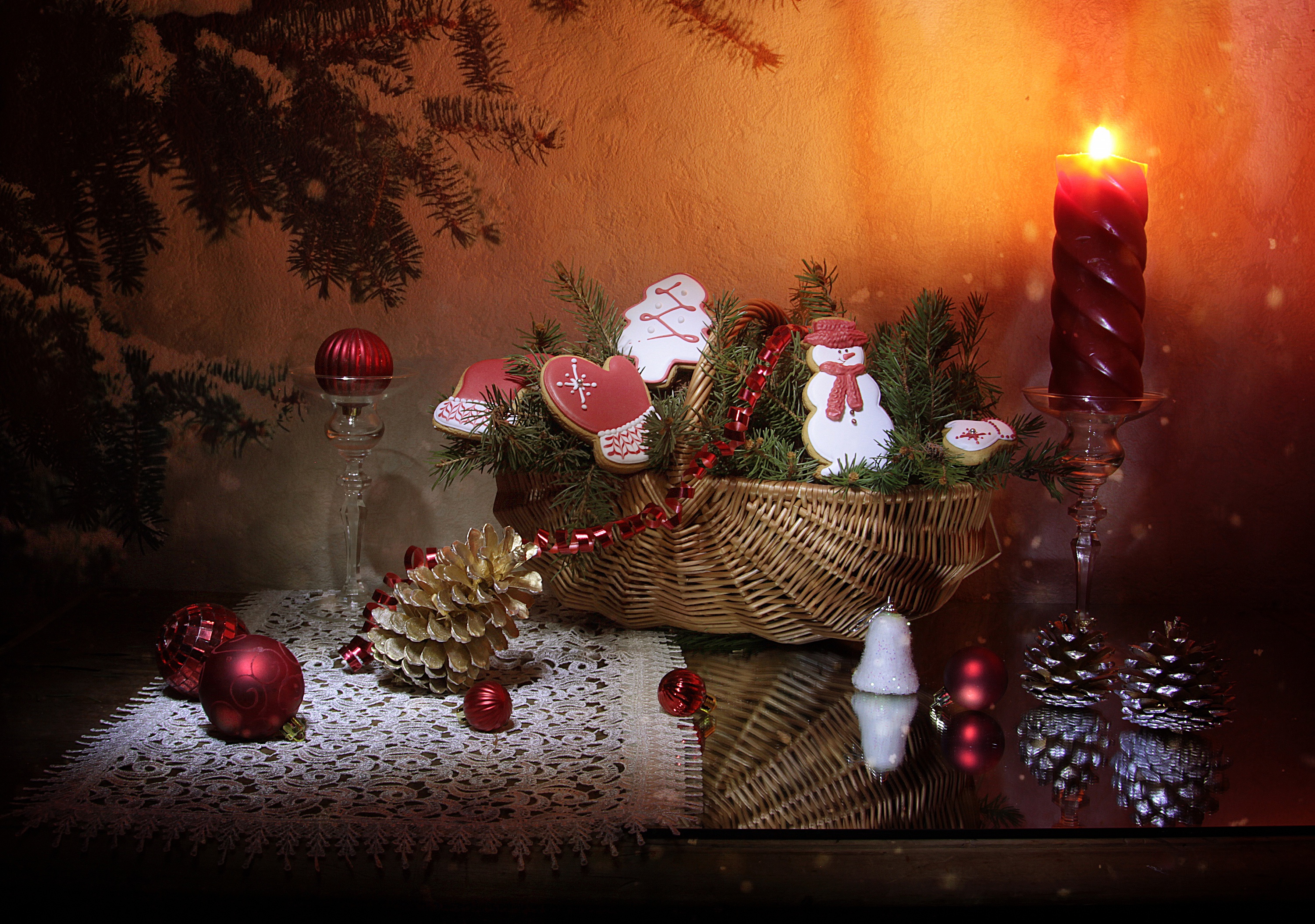 Free download wallpaper Still Life, Snowman, Christmas, Holiday, Basket, Candle, Cookie, Christmas Ornaments, Bauble, Pine Cone on your PC desktop