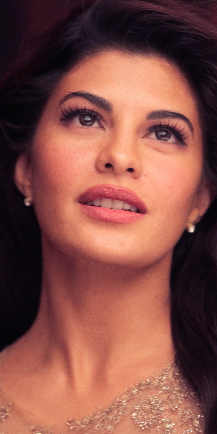 Descarga gratuita de fondo de pantalla para móvil de Indio, Celebridades, Jacqueline Fernández.