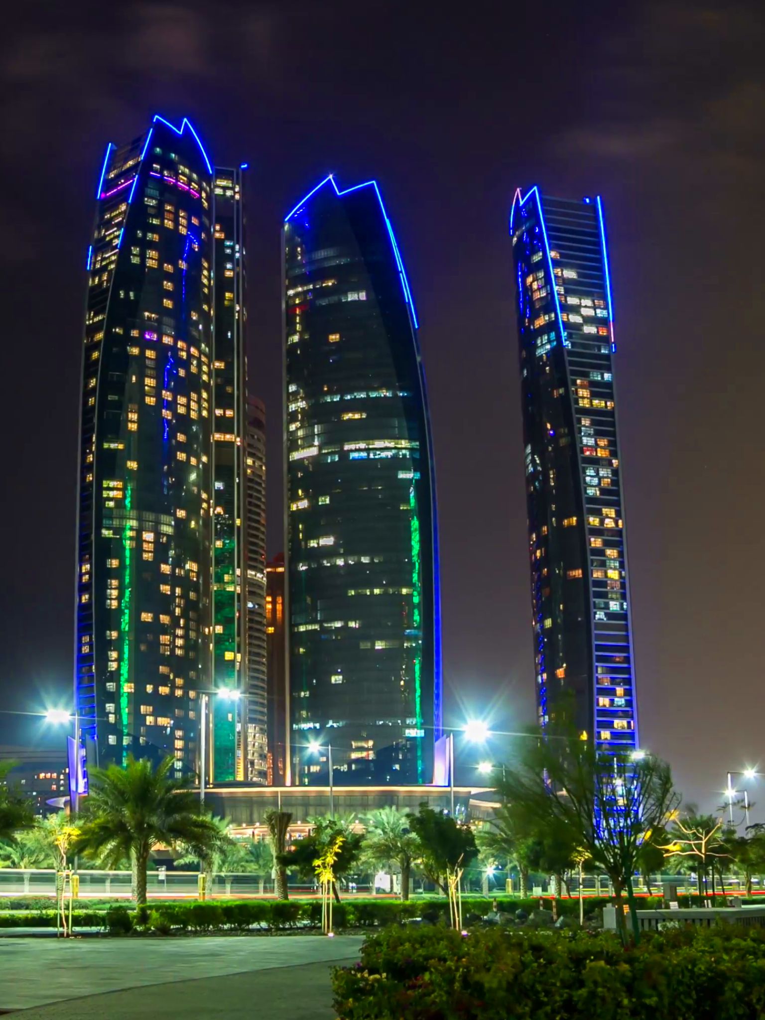 Скачать картинку Здание, Объединенные Арабские Эмираты, Абу Даби, Строительство, Объединённые Арабские Эмираты, Сделано Человеком, Башни Этихад в телефон бесплатно.