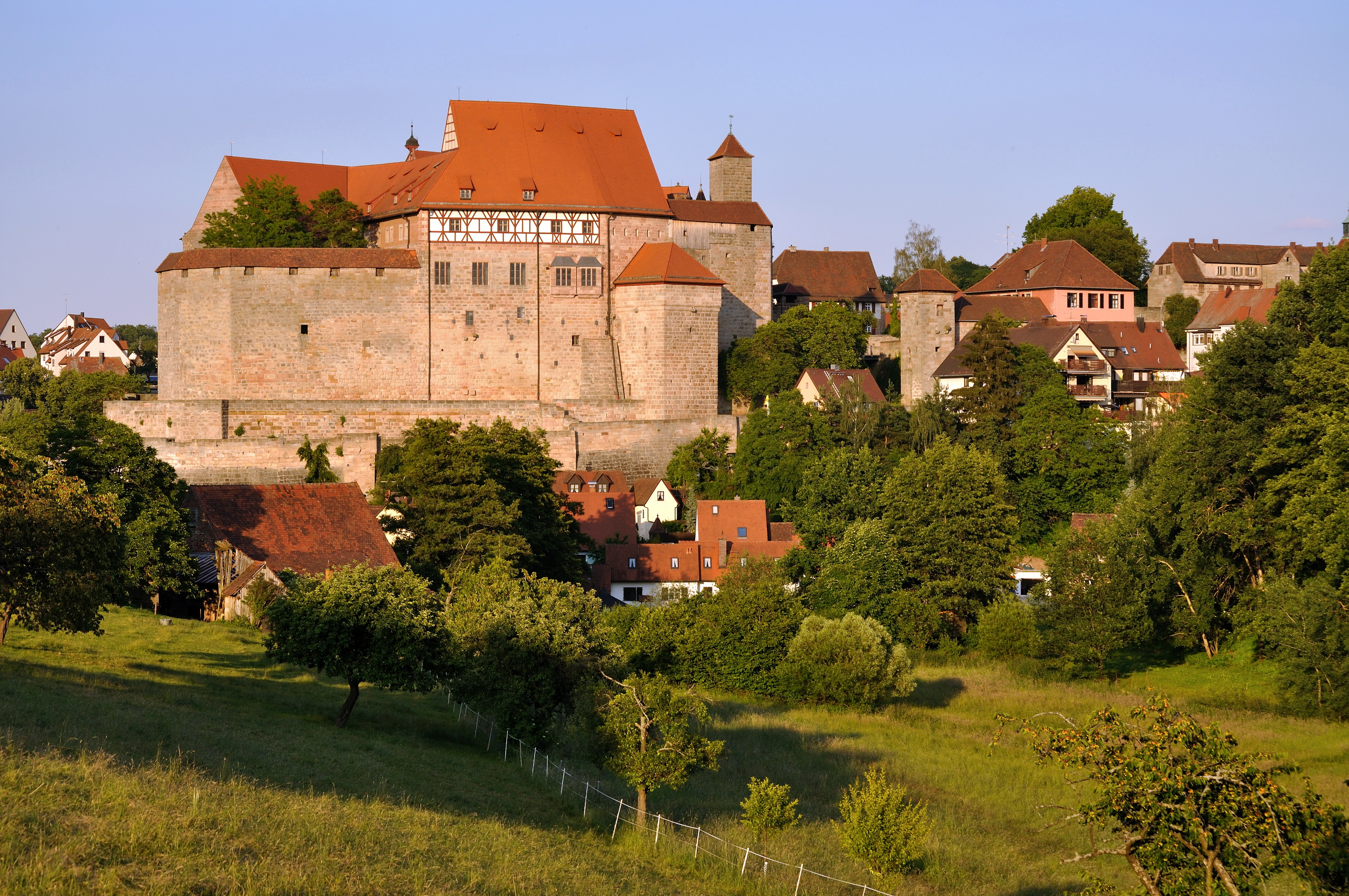 Laden Sie das Schlösser, Menschengemacht, Schloss-Bild kostenlos auf Ihren PC-Desktop herunter