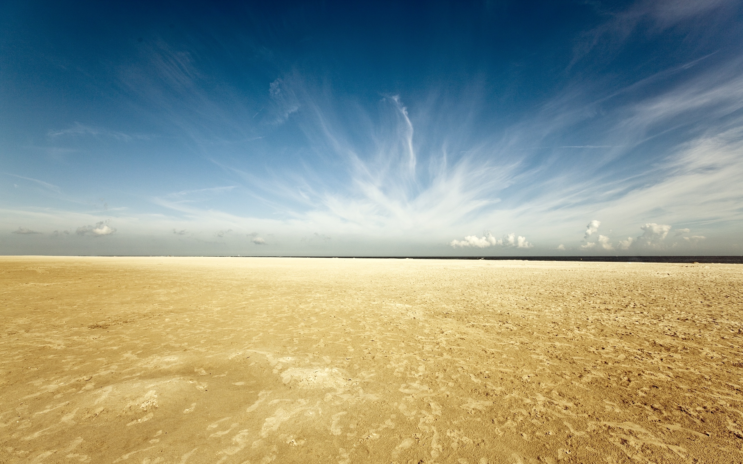Free download wallpaper Clouds, Landscape, Beach on your PC desktop