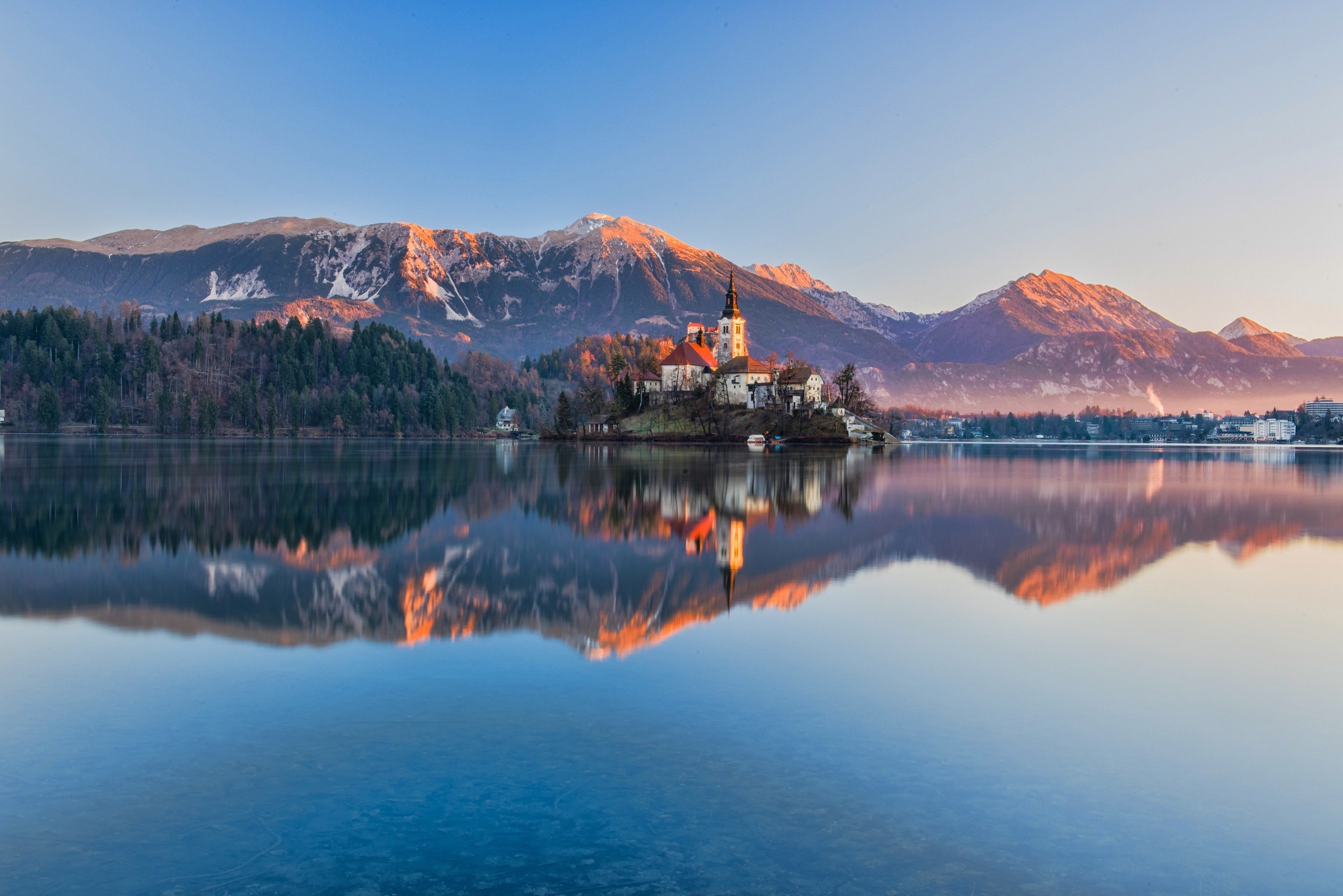 Download mobile wallpaper Lake, Church, Slovenia, Churches, Lake Bled, Religious, Assumption Of Mary Church for free.