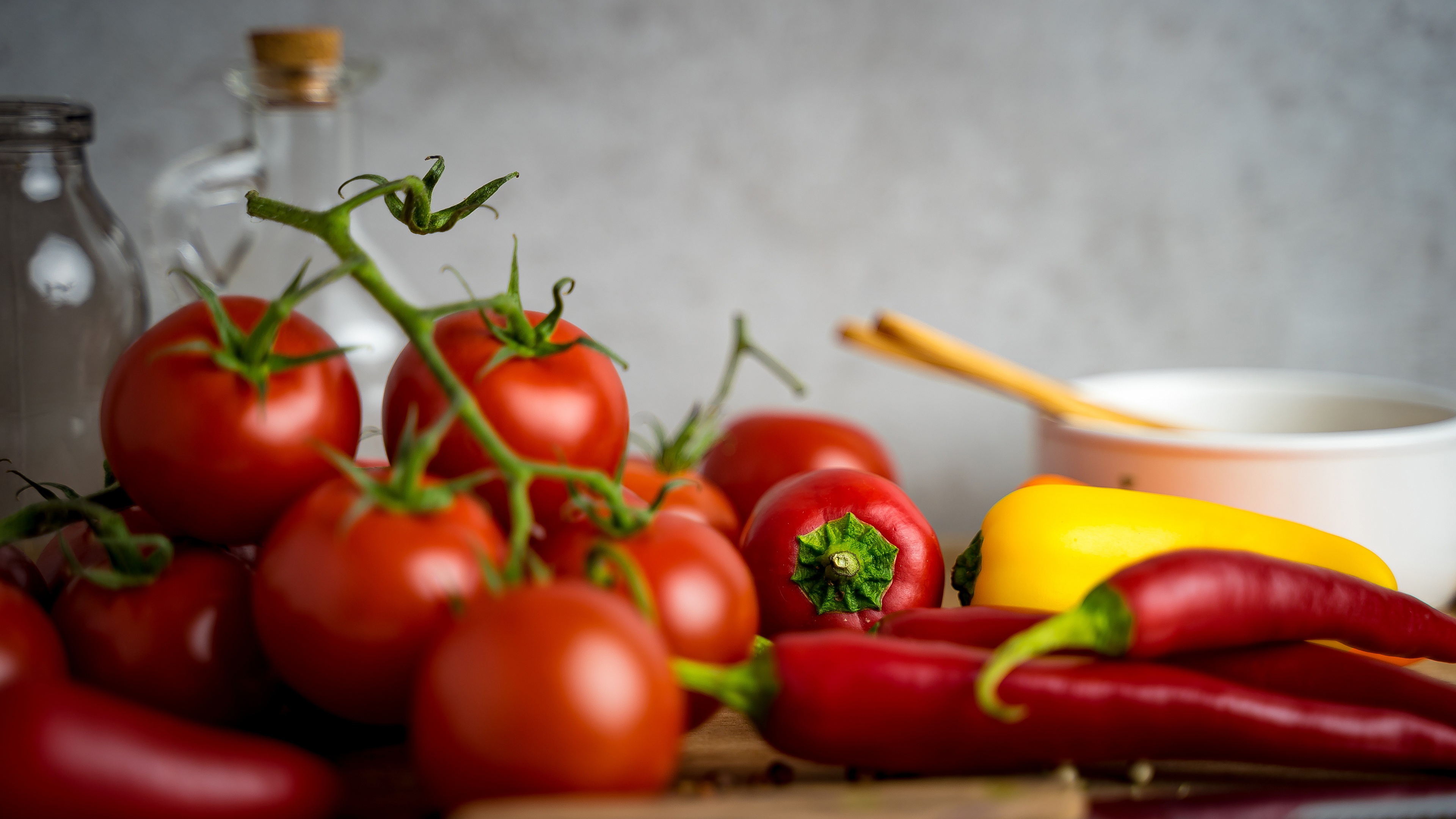 Descarga gratuita de fondo de pantalla para móvil de Pimienta, Tomate, Verdura, Alimento, Vegetales.