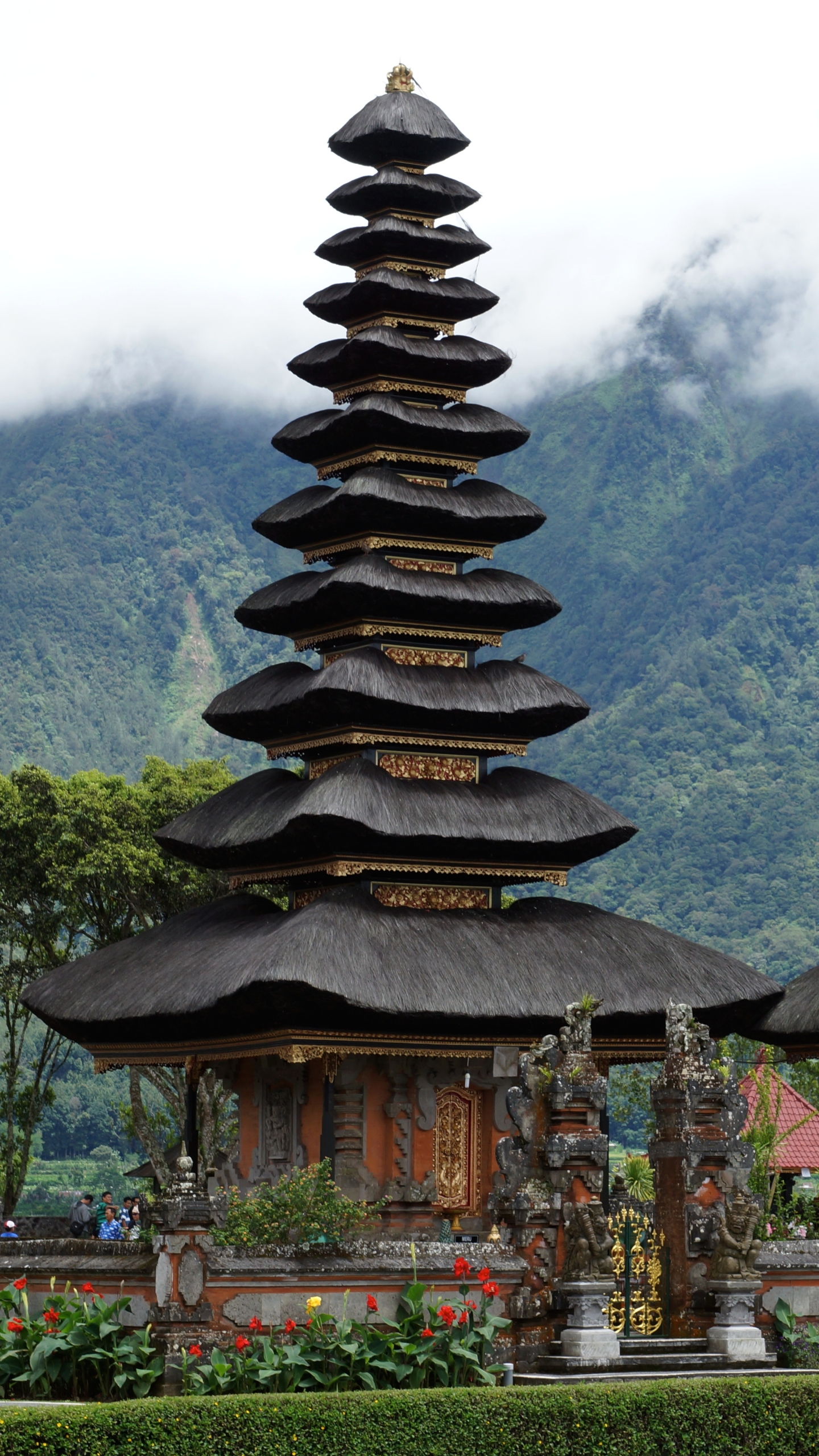 Скачать картинку Бали, Храм, Индонезия, Храмы, Религиозные, Пура Улун Дану Братан в телефон бесплатно.
