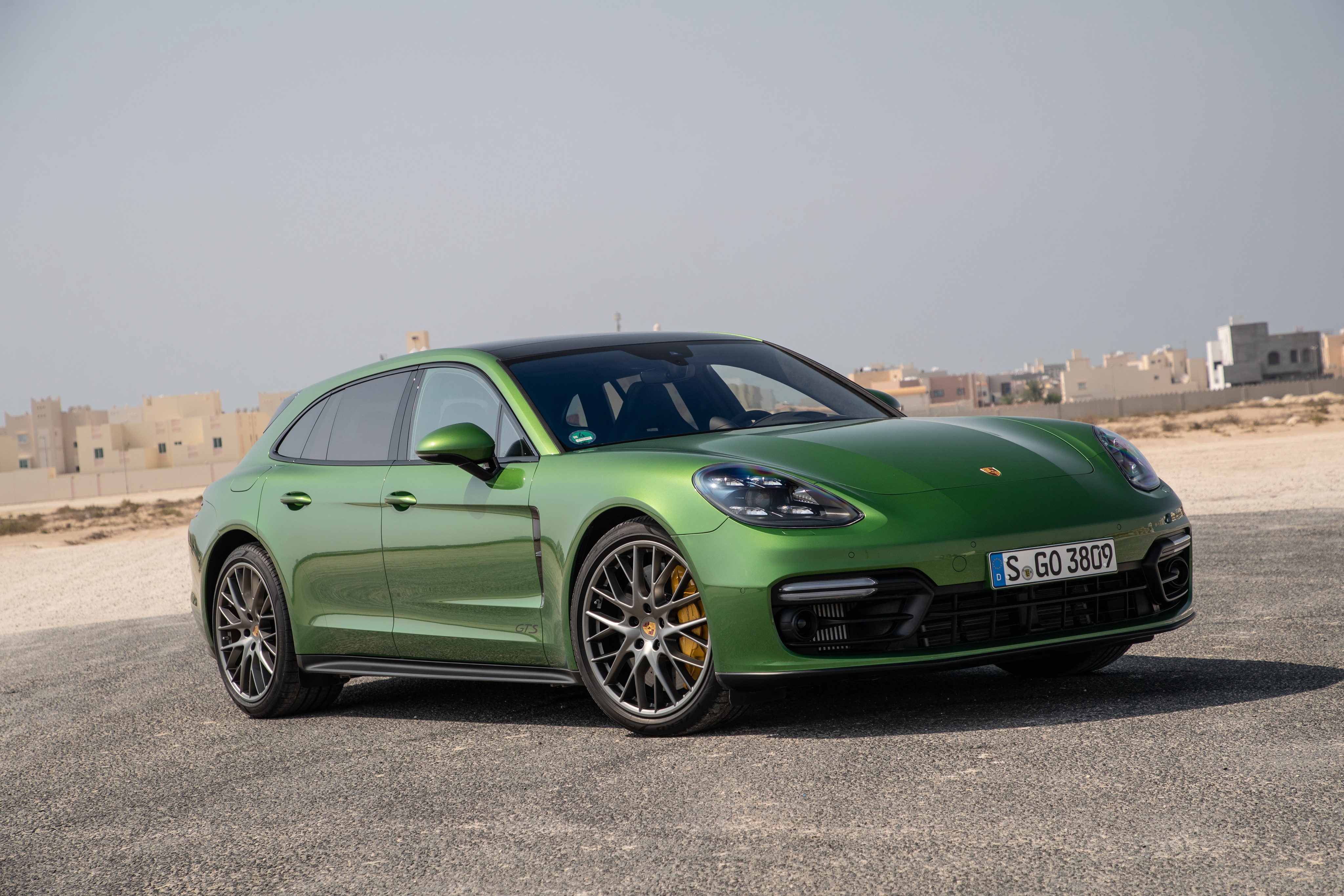 Download mobile wallpaper Porsche, Car, Porsche Panamera, Vehicles, Green Car for free.