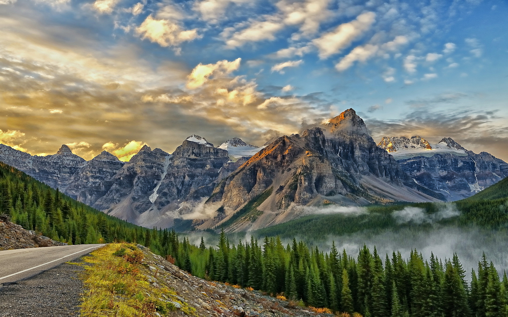 Laden Sie das Berg, Straße, Wald, Wolke, Menschengemacht-Bild kostenlos auf Ihren PC-Desktop herunter