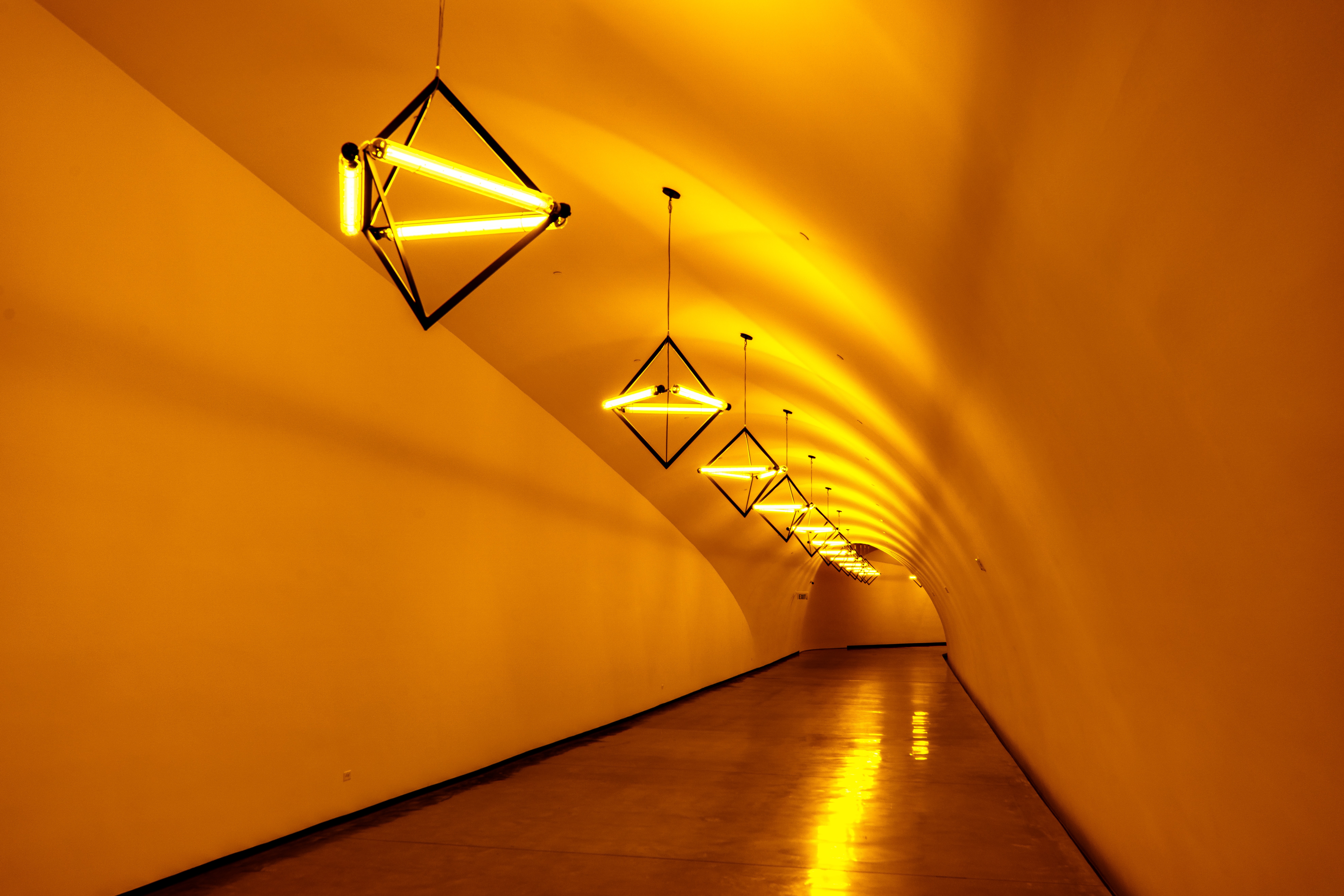 75922 скачать обои свет, разное, желтый, тоннель, лампы - заставки и картинки бесплатно
