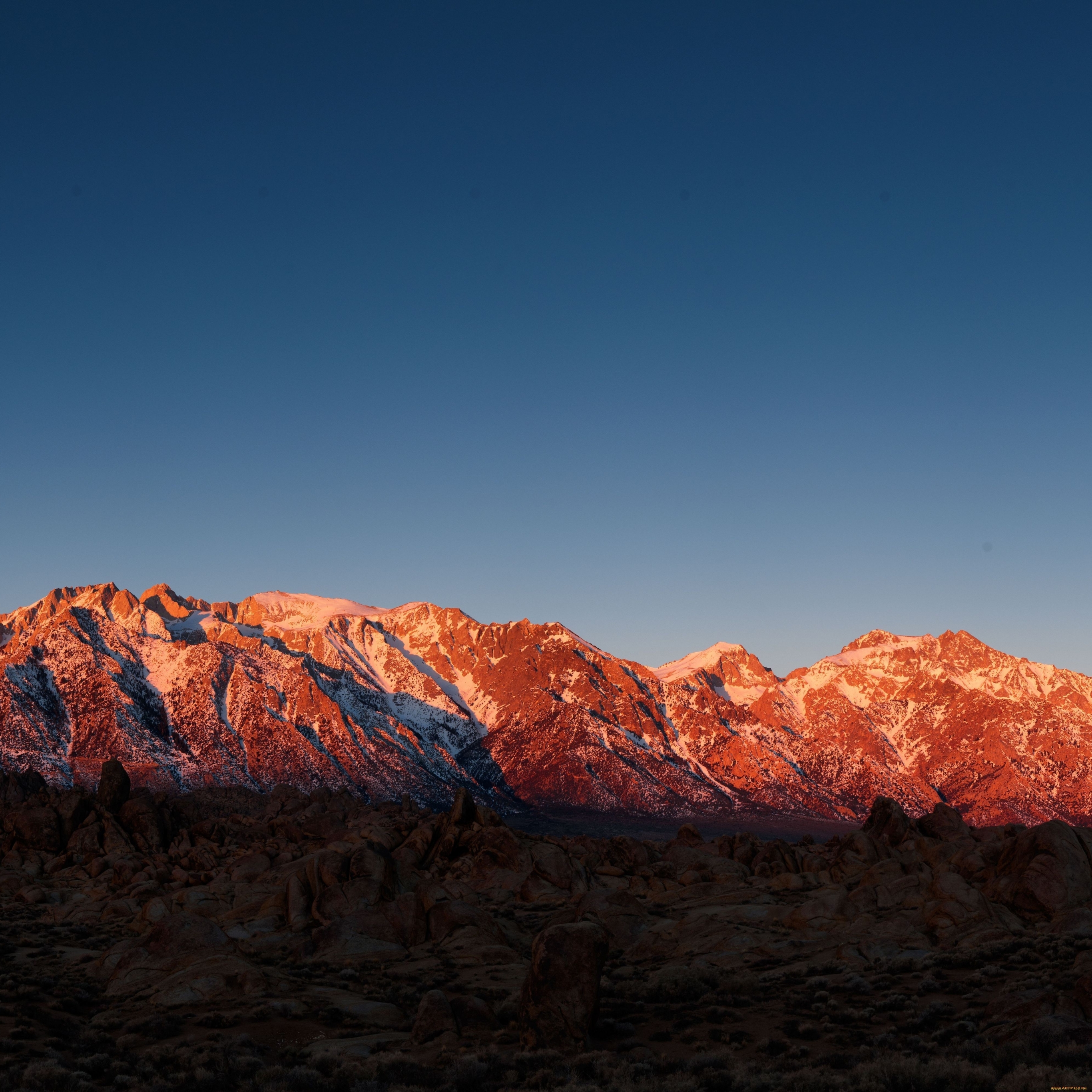 Descarga gratuita de fondo de pantalla para móvil de Montañas, Luna, Montaña, Atardecer, Tierra/naturaleza, Puesta De Sol.