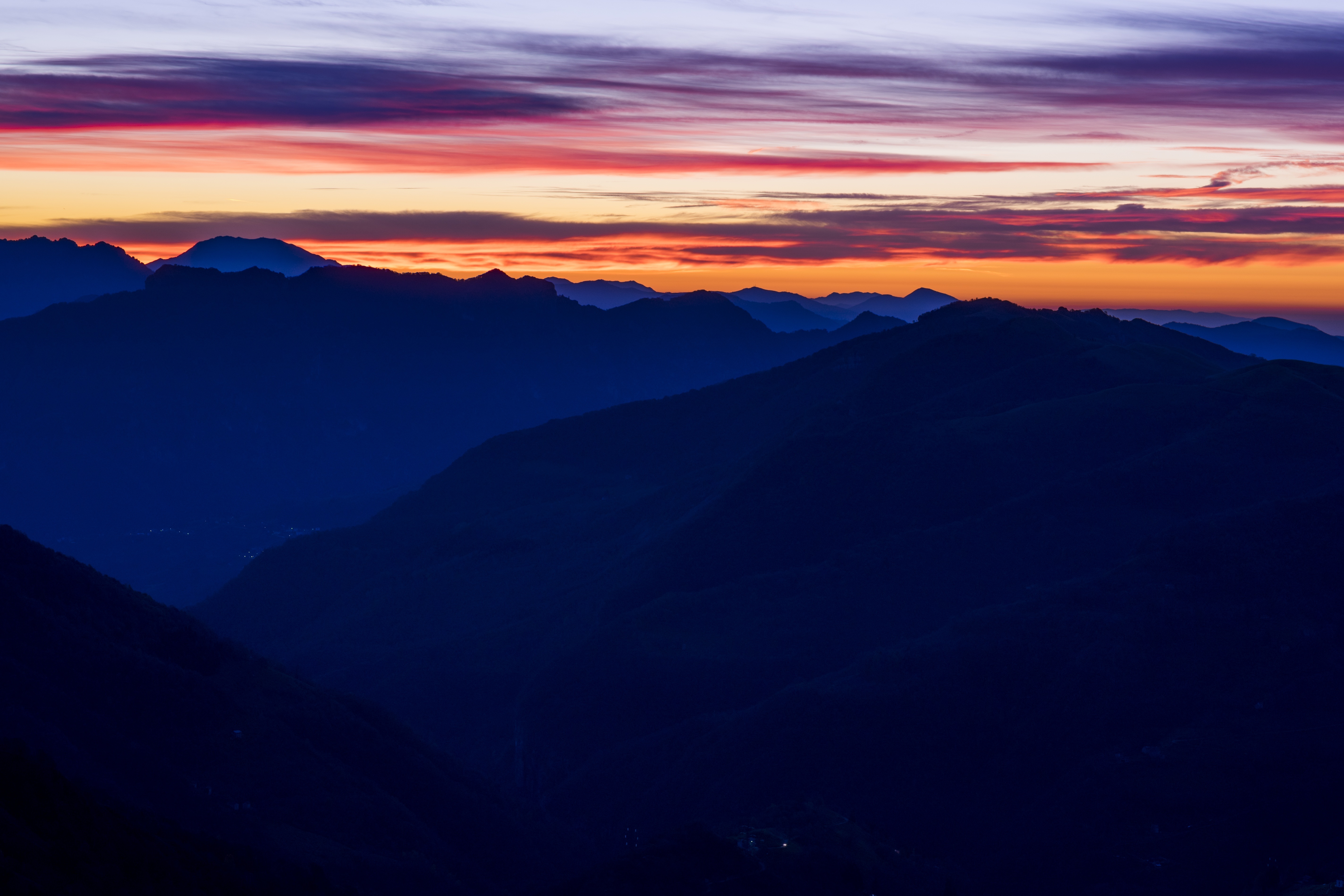 Laden Sie das Natur, Sunset, Sky, Mountains-Bild kostenlos auf Ihren PC-Desktop herunter