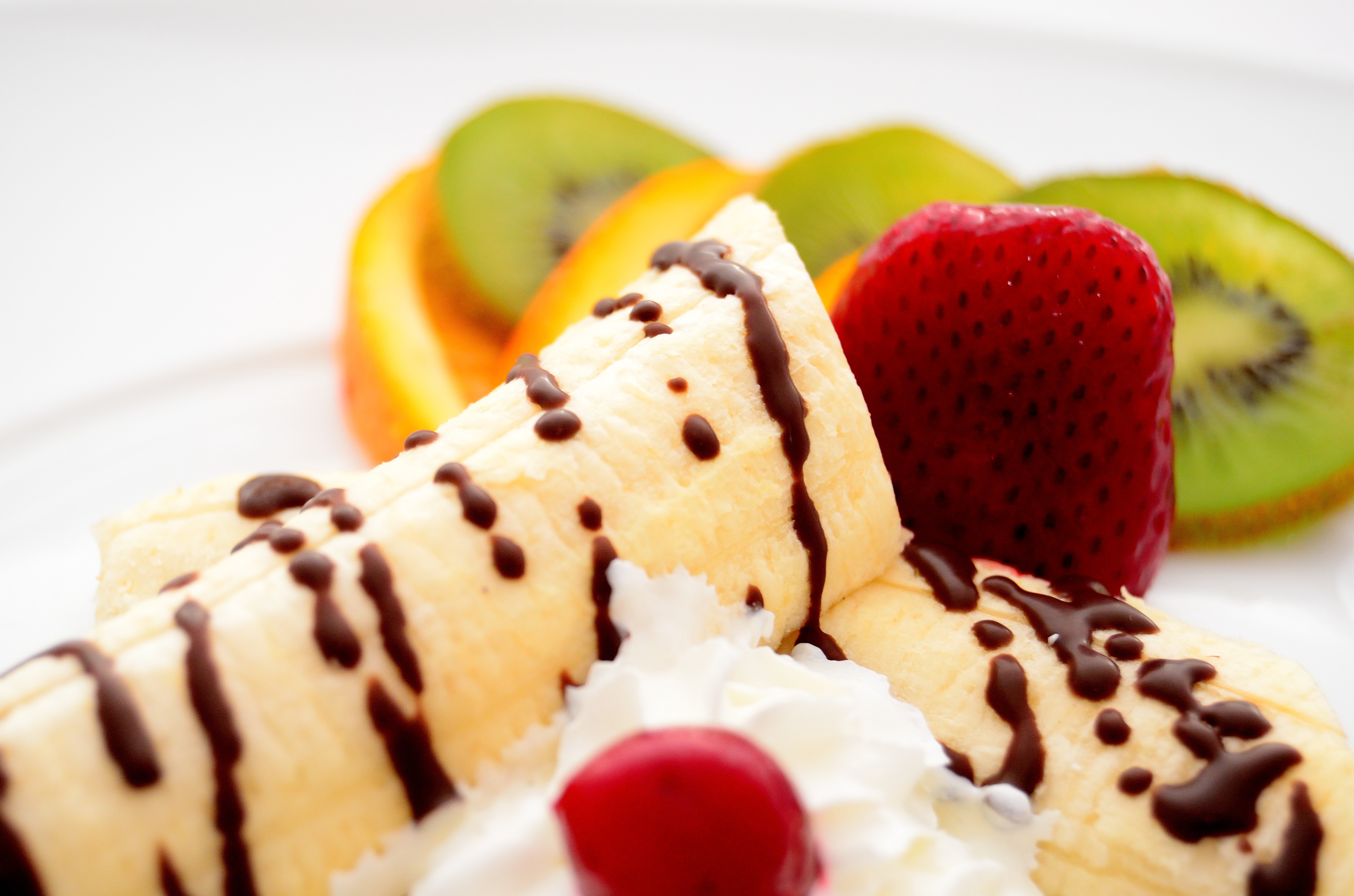 Free download wallpaper Food, Kiwi, Strawberry, Banana, Chocolate on your PC desktop