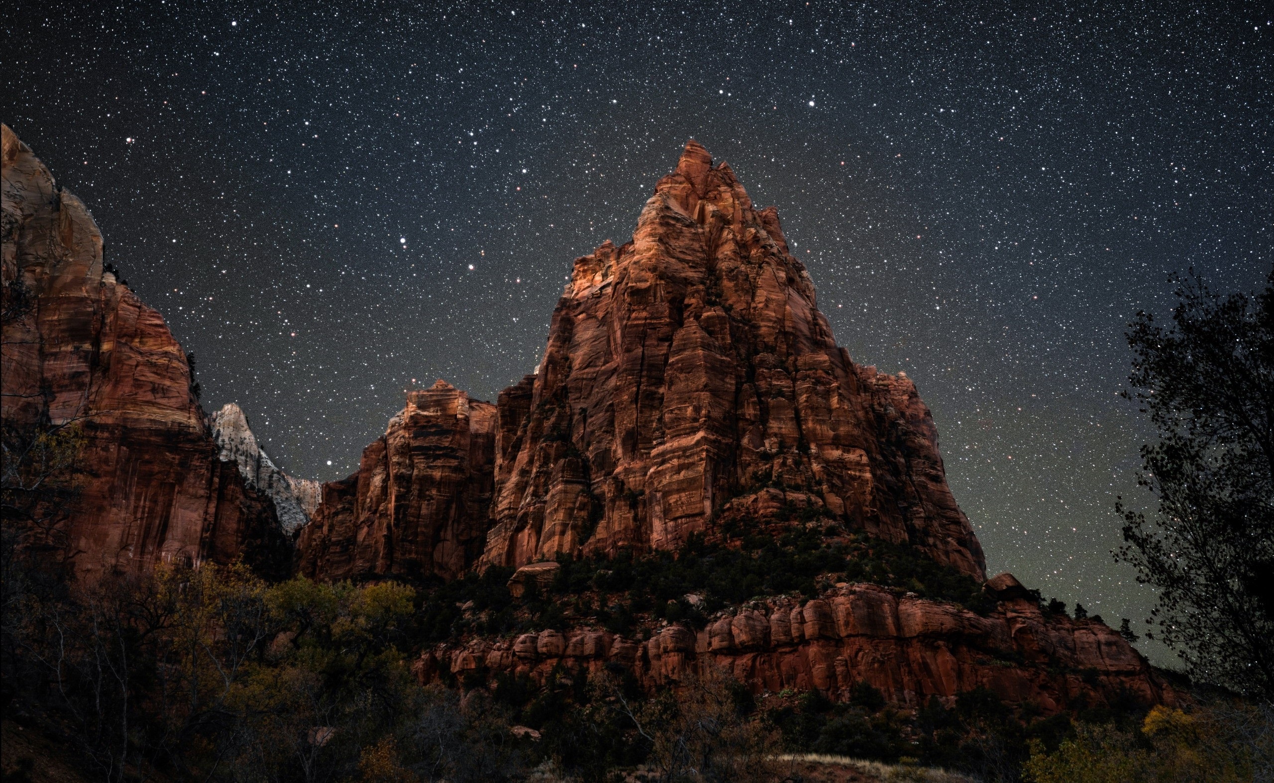 Descarga gratuita de fondo de pantalla para móvil de Montañas, Montaña, Cielo Estrellado, Tierra/naturaleza.