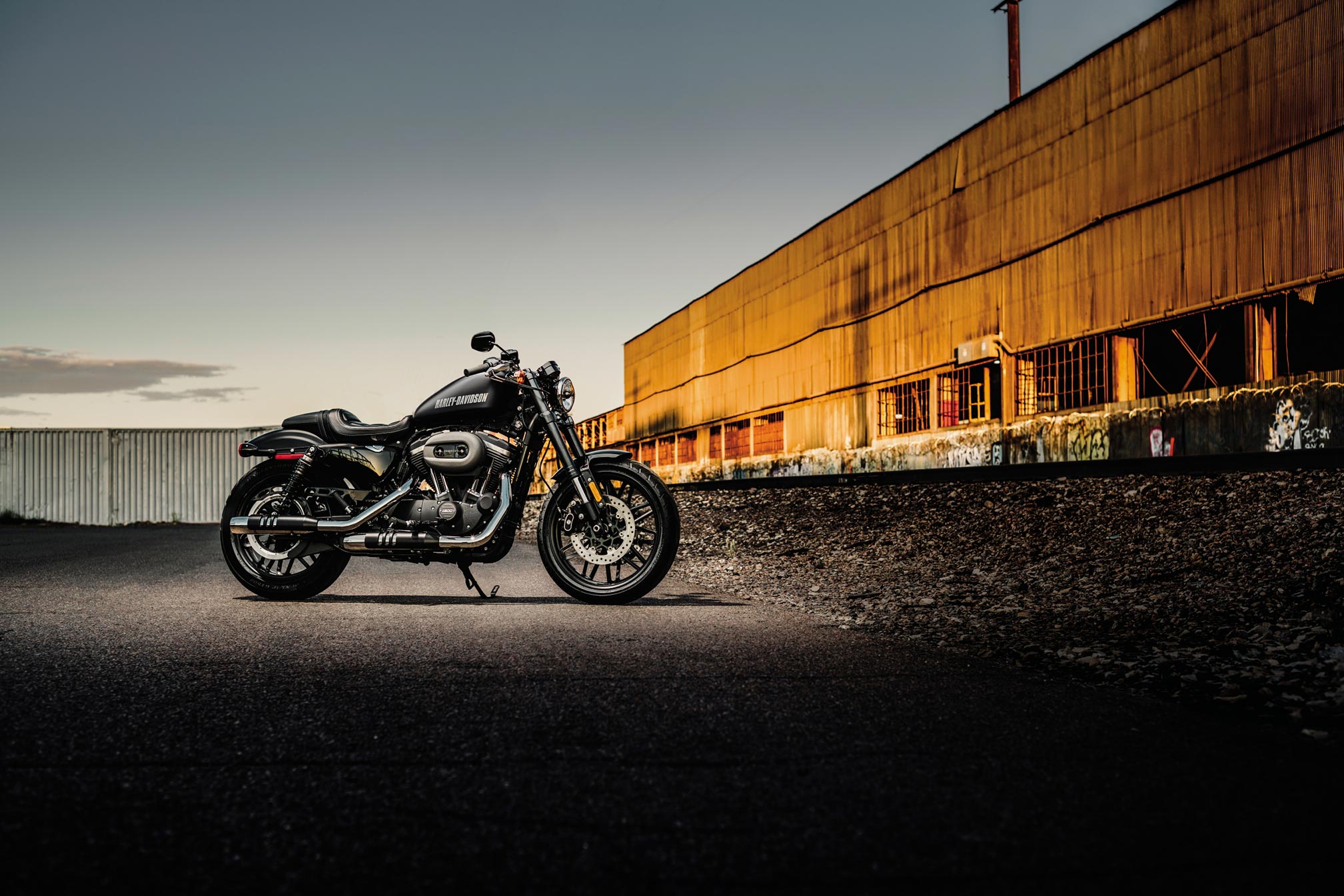 Завантажити шпалери Harley Davidson Sportster на телефон безкоштовно