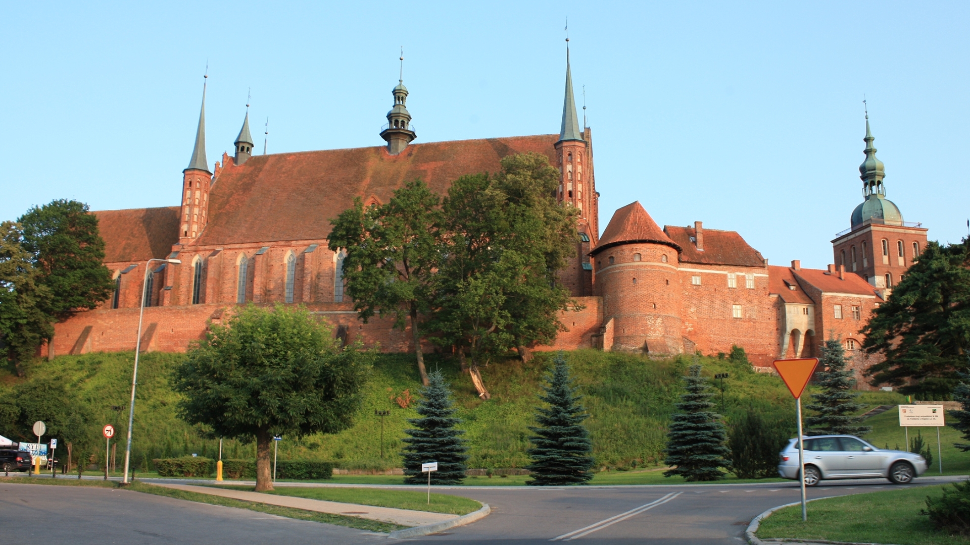 329712 baixar imagens religioso, catedral de frombork - papéis de parede e protetores de tela gratuitamente