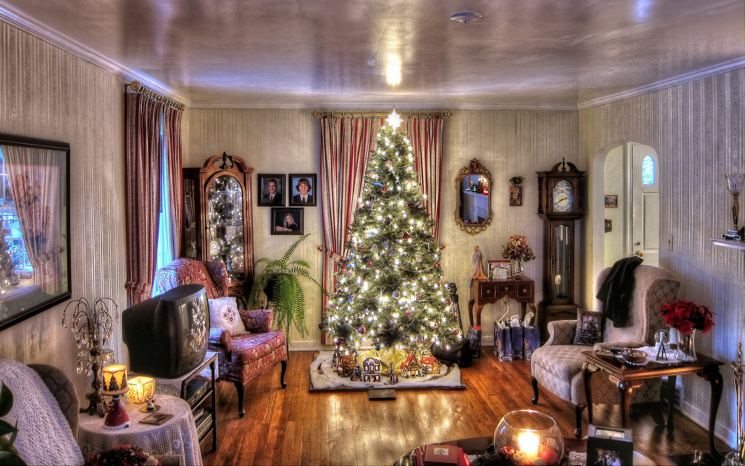 Handy-Wallpaper Weihnachten, Weihnachtsbeleuchtung, Weihnachtsbaum, Feiertage kostenlos herunterladen.