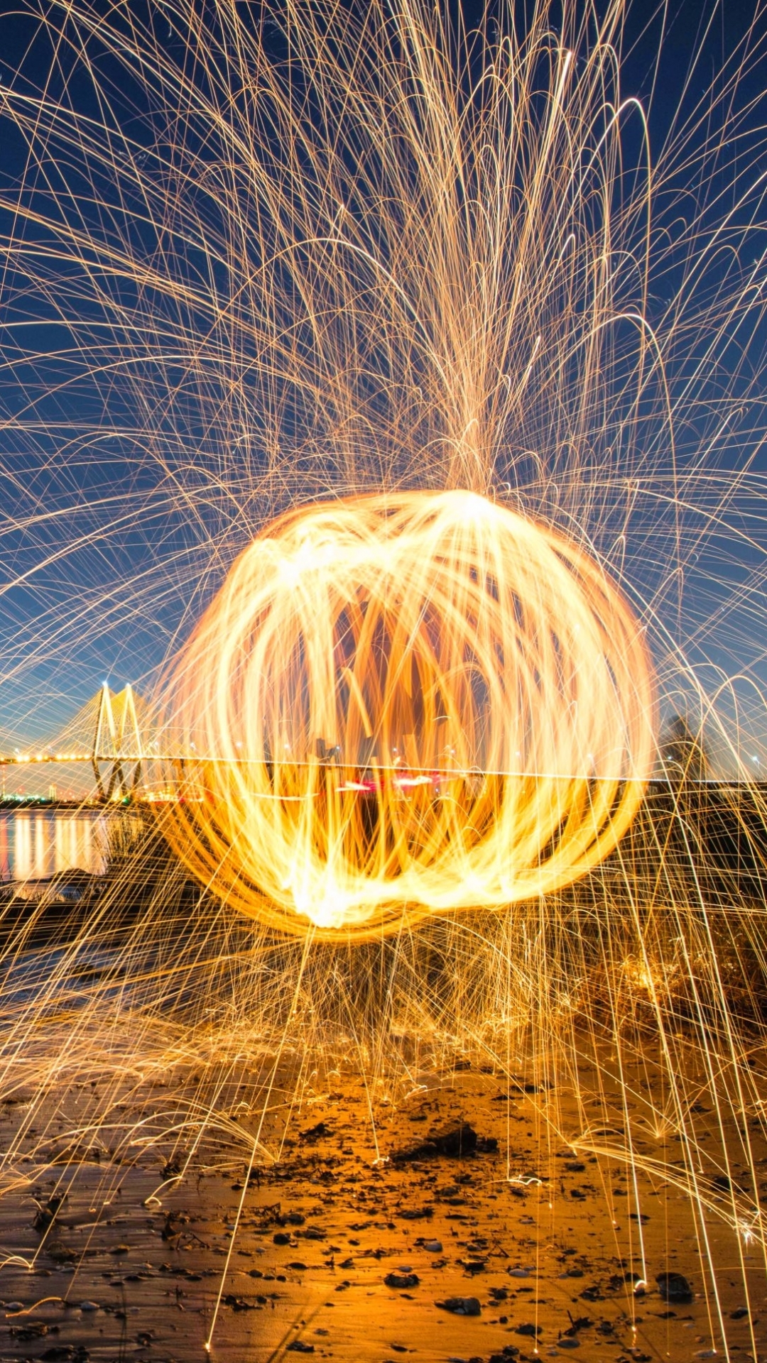 Handy-Wallpaper Brücke, Feuerwerk, Fotografie, Nacht kostenlos herunterladen.