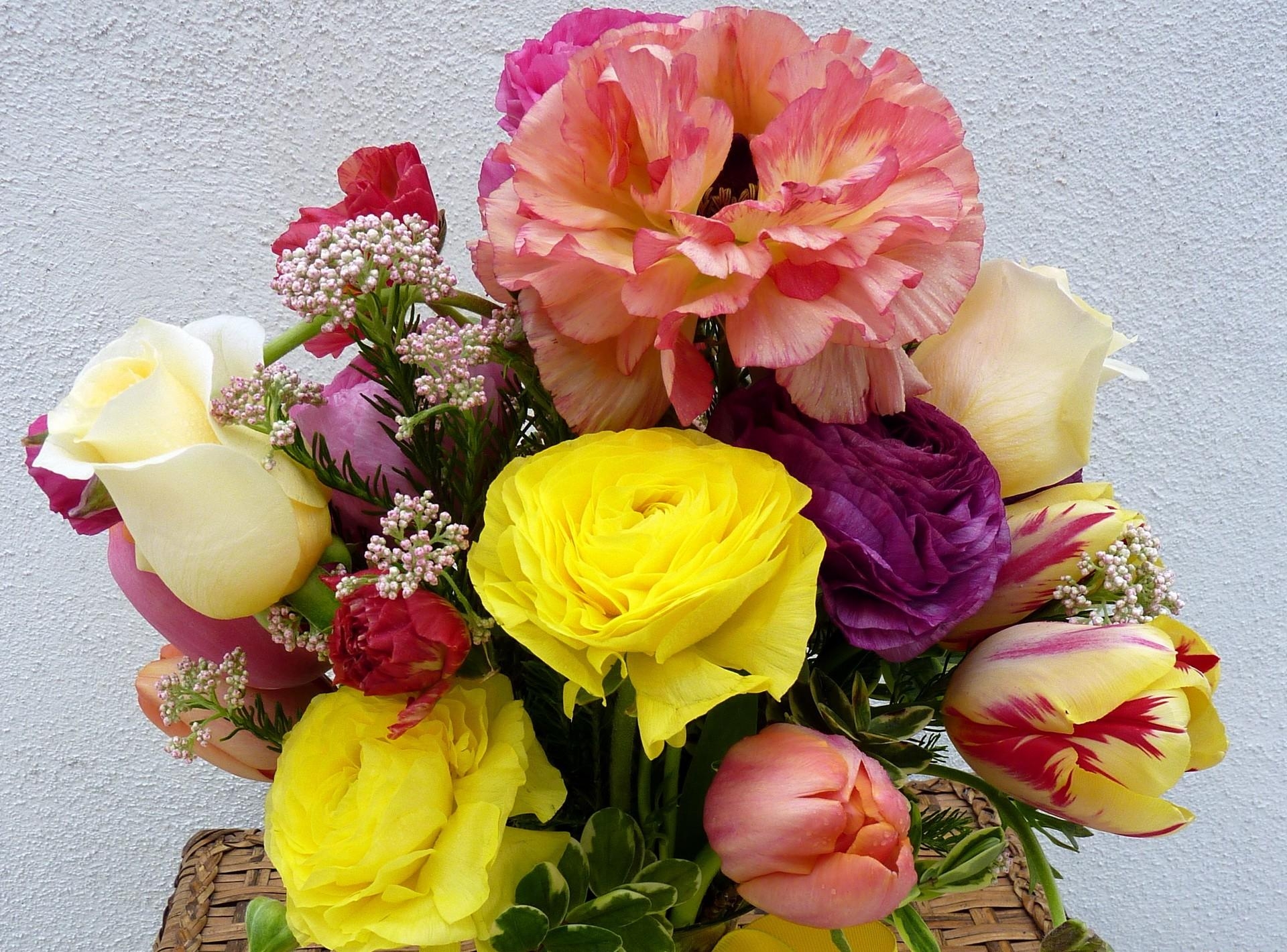 Descarga gratuita de fondo de pantalla para móvil de Flores, Ramo, Roses, Tulipanes.