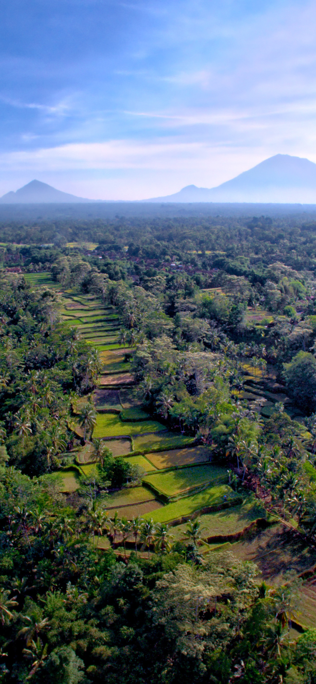 Скачать картинку Пейзаж, Бали, Вулкан, Индонезия, Земля/природа в телефон бесплатно.