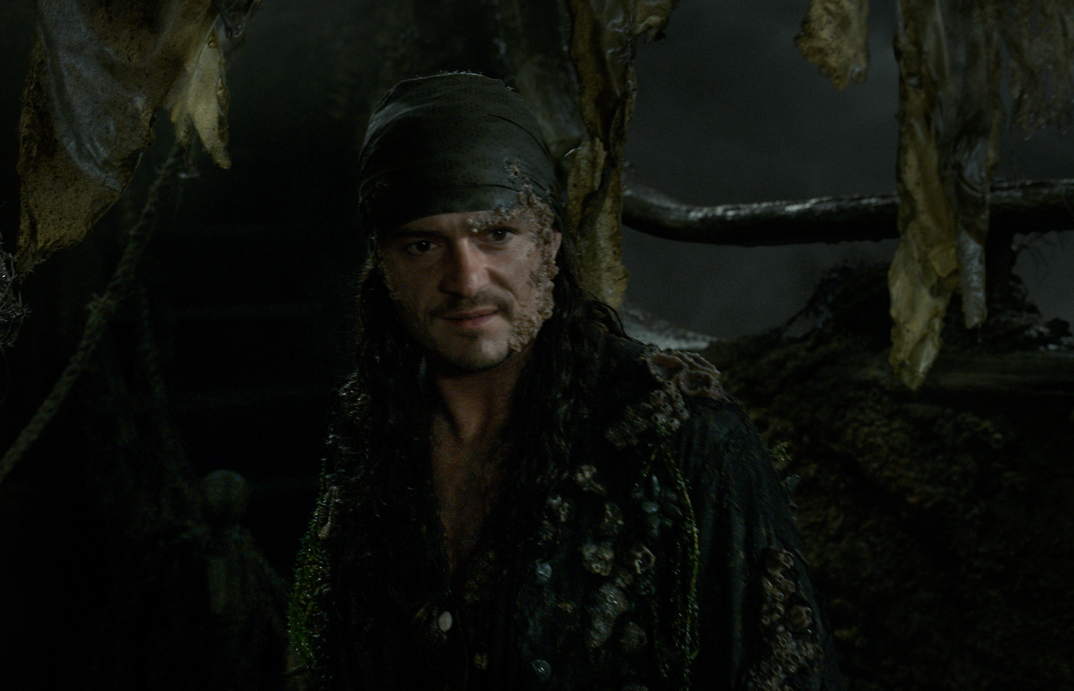 Download mobile wallpaper Orlando Bloom, Movie, Will Turner, Pirates Of The Caribbean: Dead Men Tell No Tales for free.