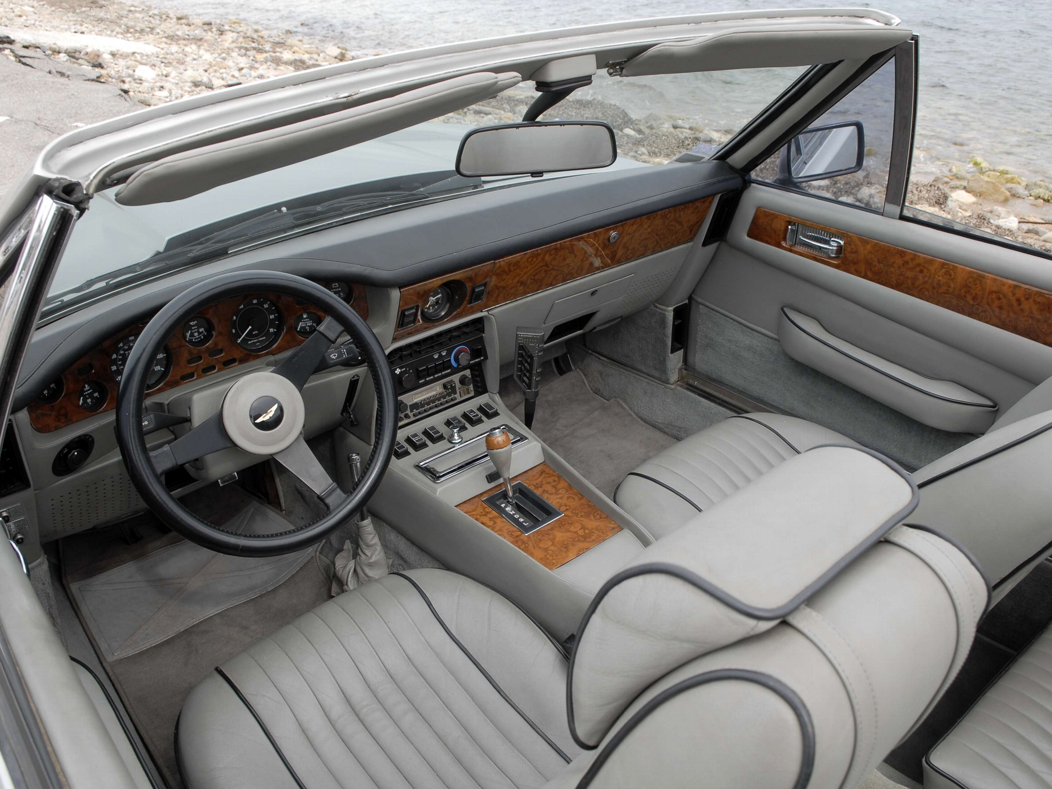 cars, steering wheel, salon, interior, aston martin, grey, rudder, speedometer, v8, volante, 1977