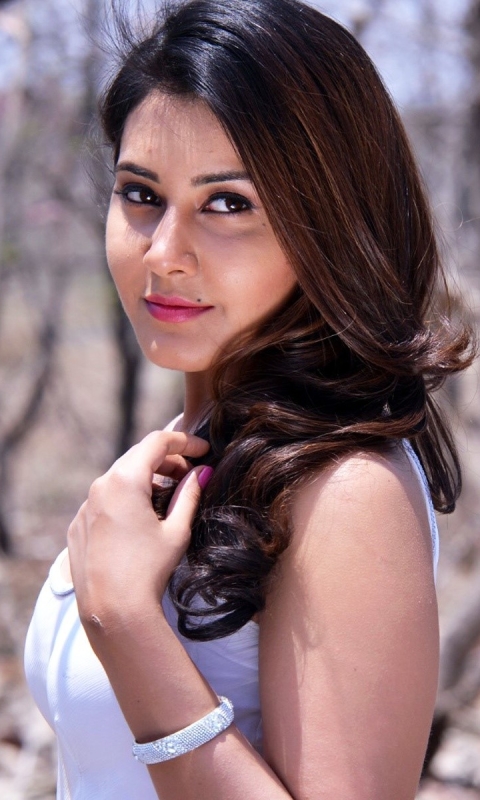 rashi khanna, celebrity, actress, indian, brunette, bollywood