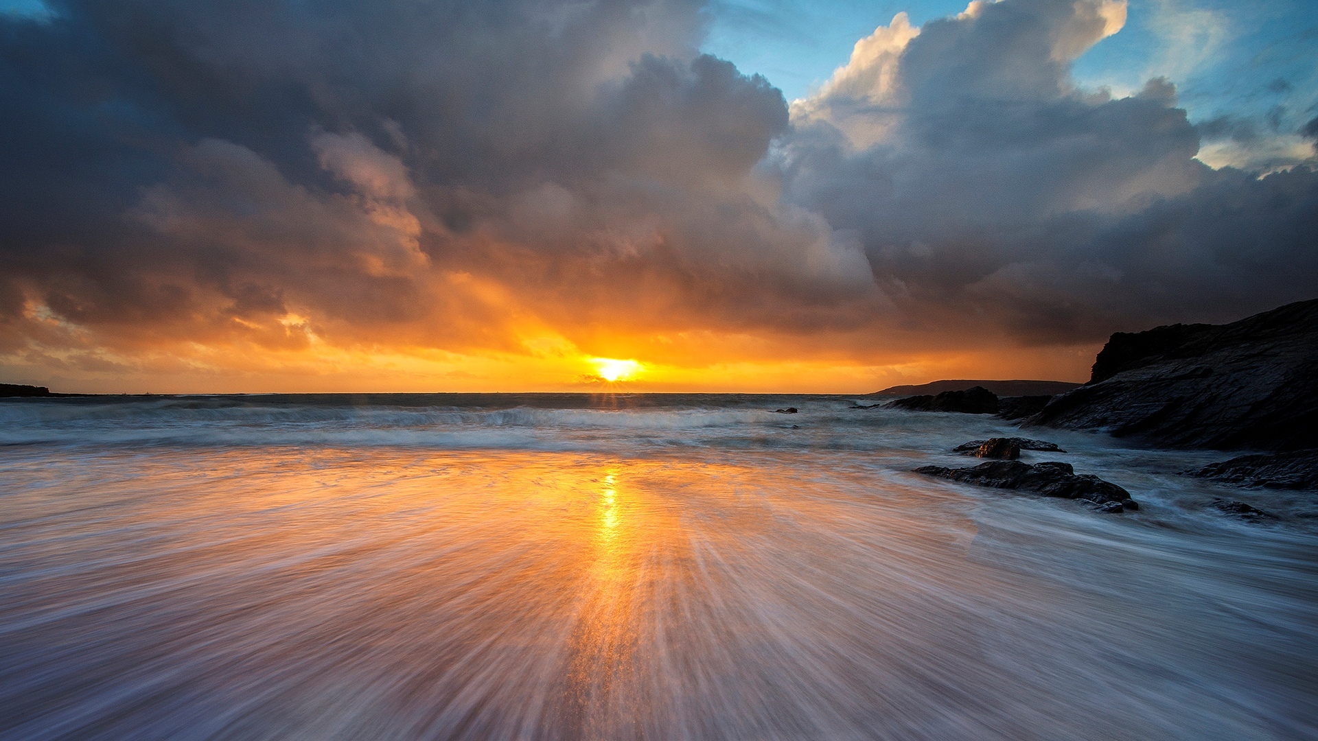 Download mobile wallpaper Sunset, Sky, Sea, Sun, Beach, Horizon, Coast, Ocean, Earth, Cloud for free.
