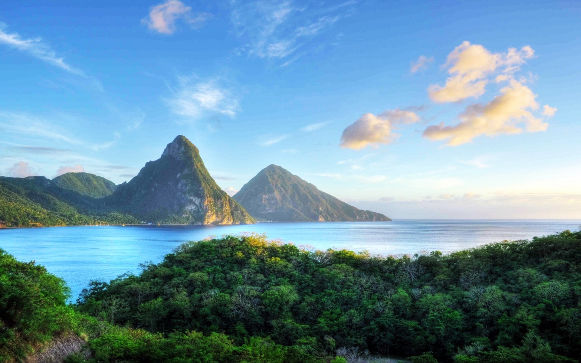 Descarga gratis la imagen Mar, Montaña, Árbol, Océano, Caribe, Tierra/naturaleza en el escritorio de tu PC