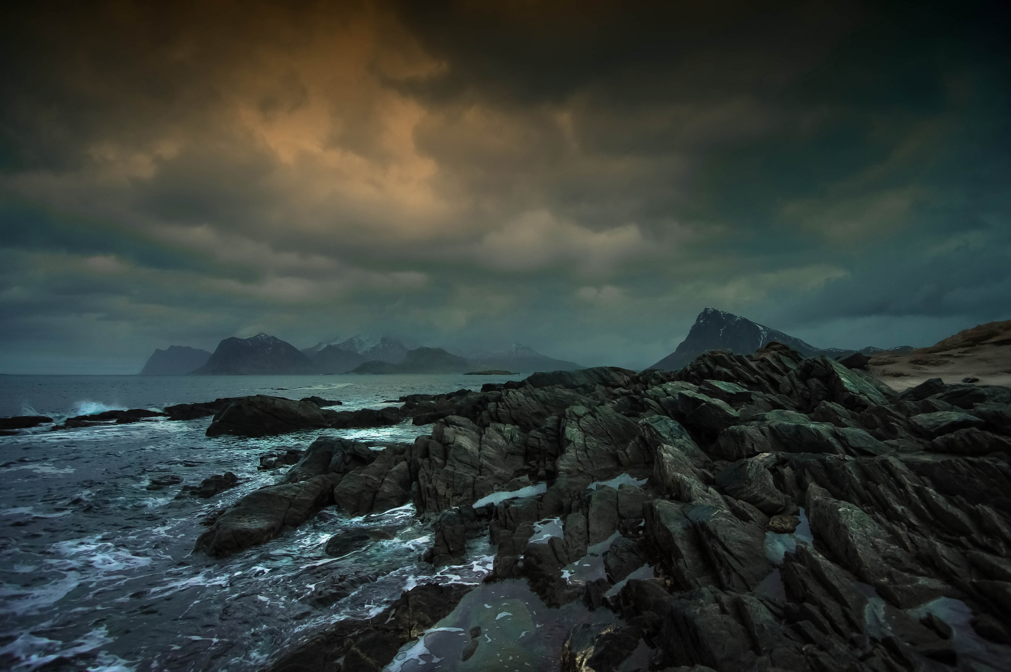 Baixe gratuitamente a imagem Mar, Oceano, Escuridão, Nuvem, Terra/natureza na área de trabalho do seu PC