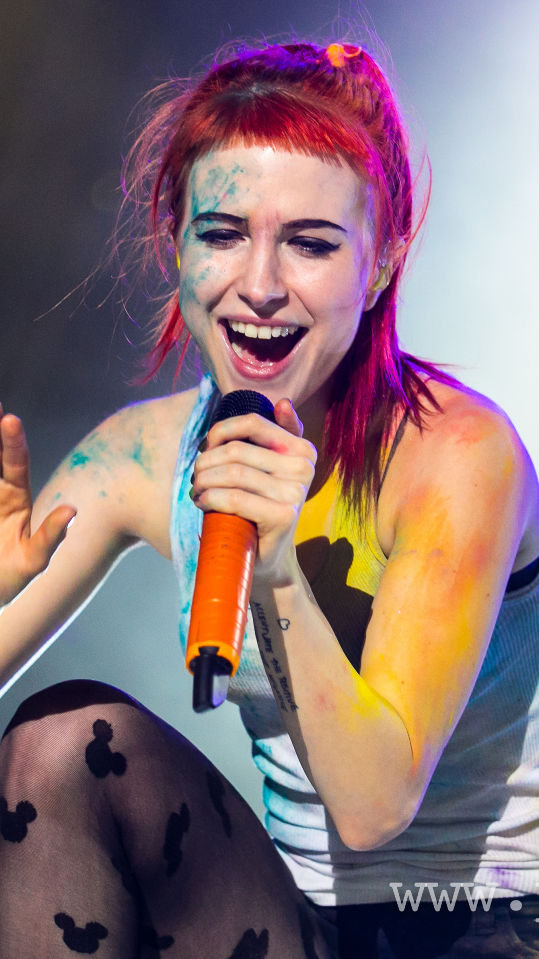 Descarga gratuita de fondo de pantalla para móvil de Música, Hayley Williams.