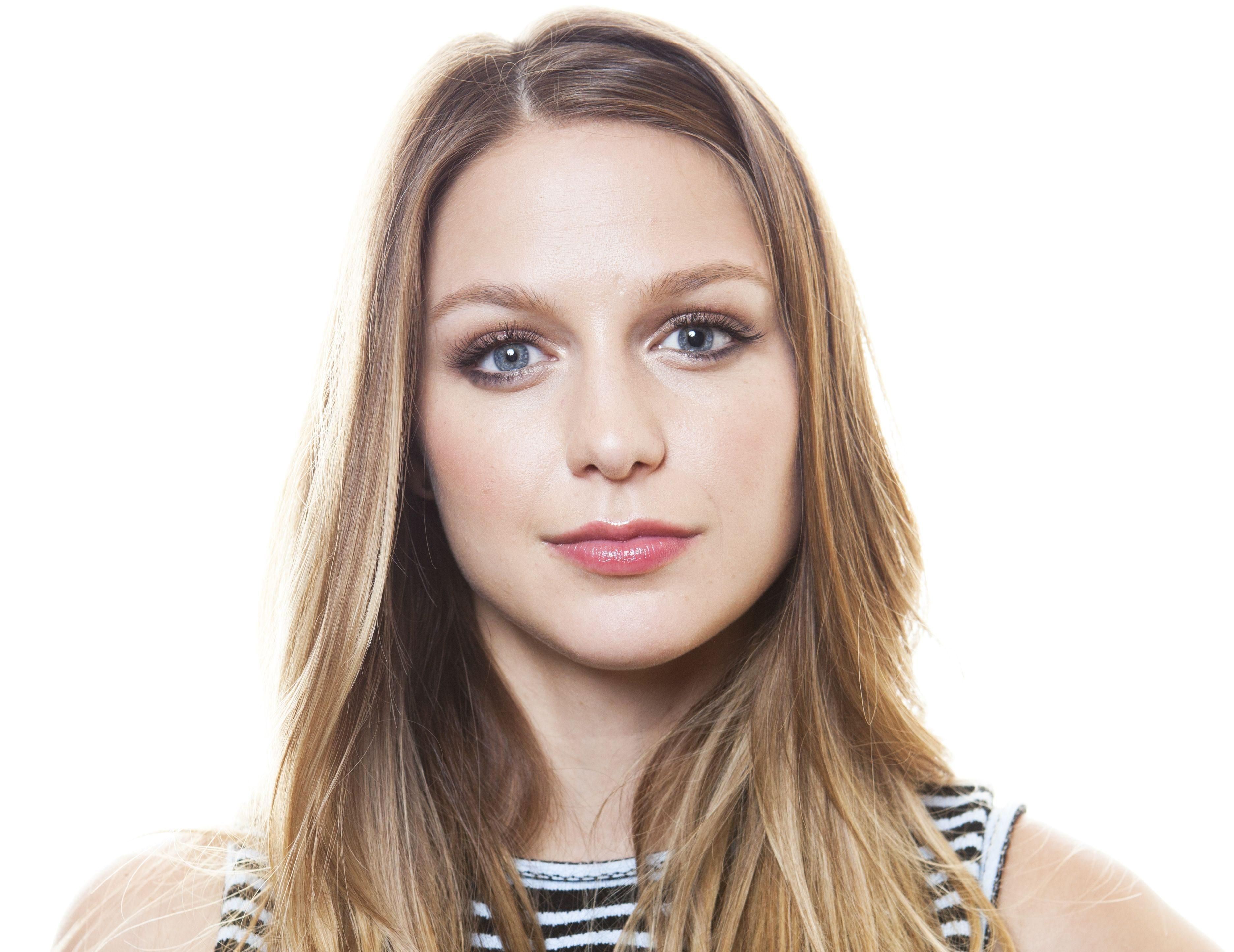 Download mobile wallpaper Close Up, Blonde, Face, Blue Eyes, American, Celebrity, Actress, Melissa Benoist for free.