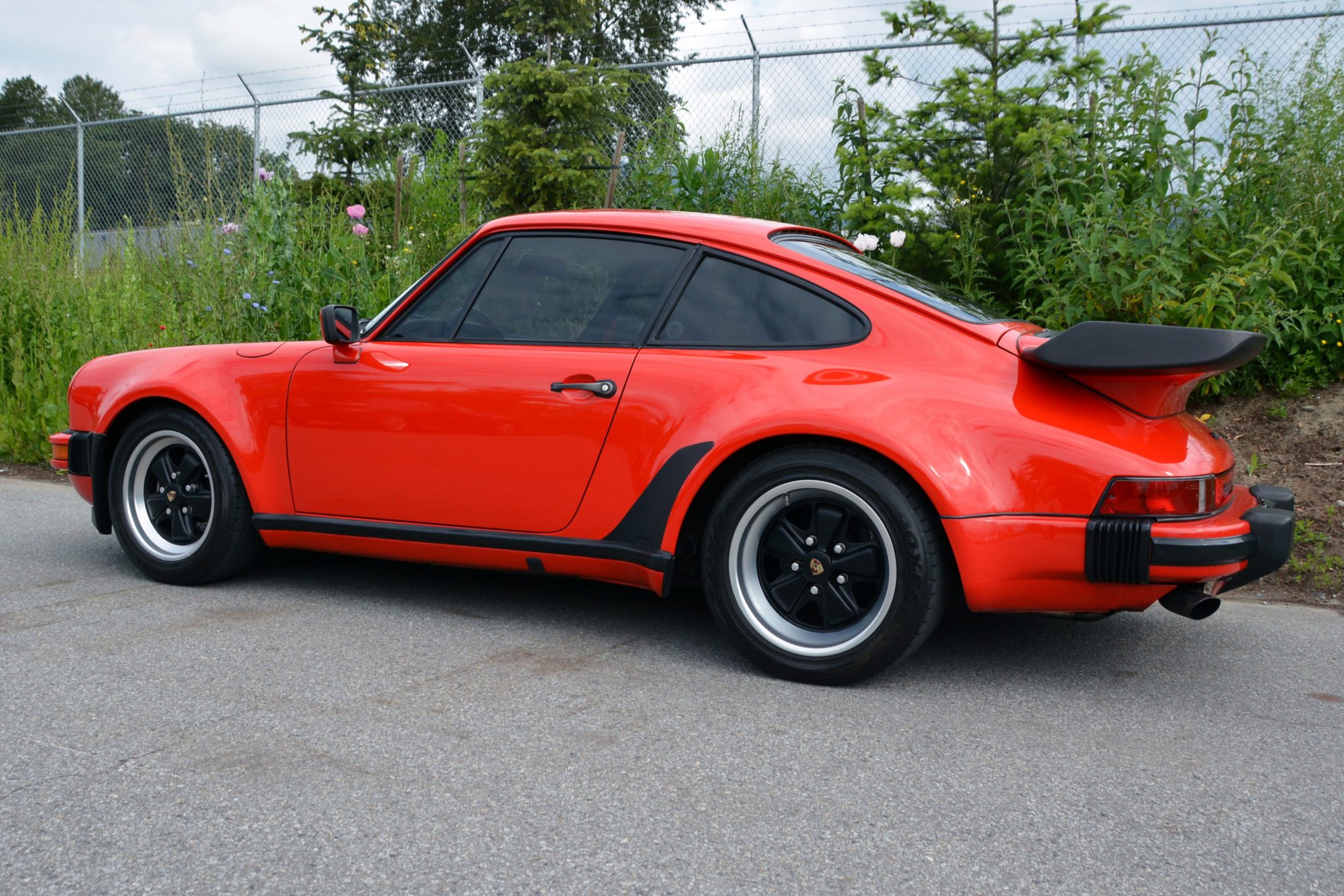 Téléchargez gratuitement l'image Voitures, Vieille Voiture, Véhicules, Porsche 911 Turbo sur le bureau de votre PC